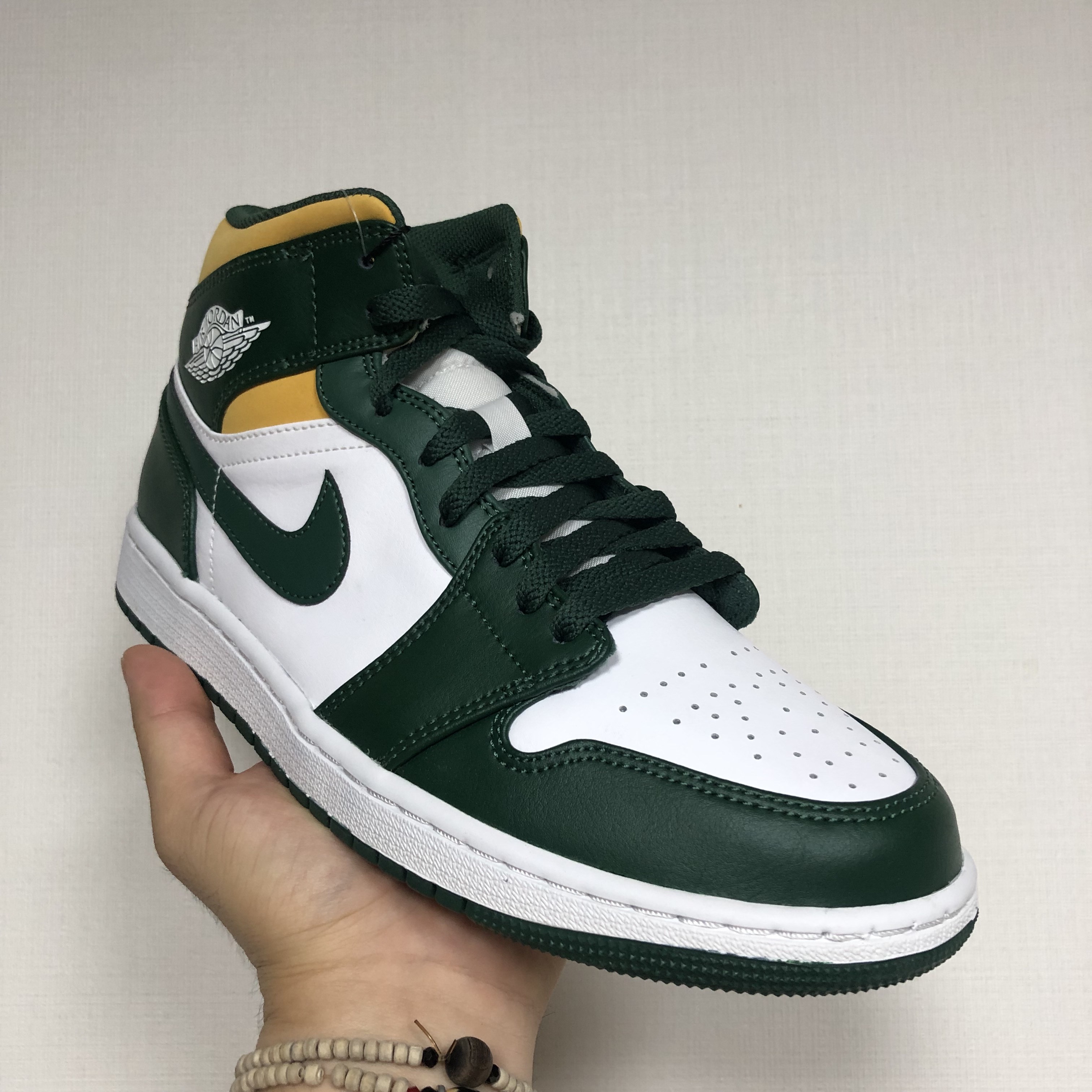 Jordan 1 Mid Sonics 2021 착용 스타일