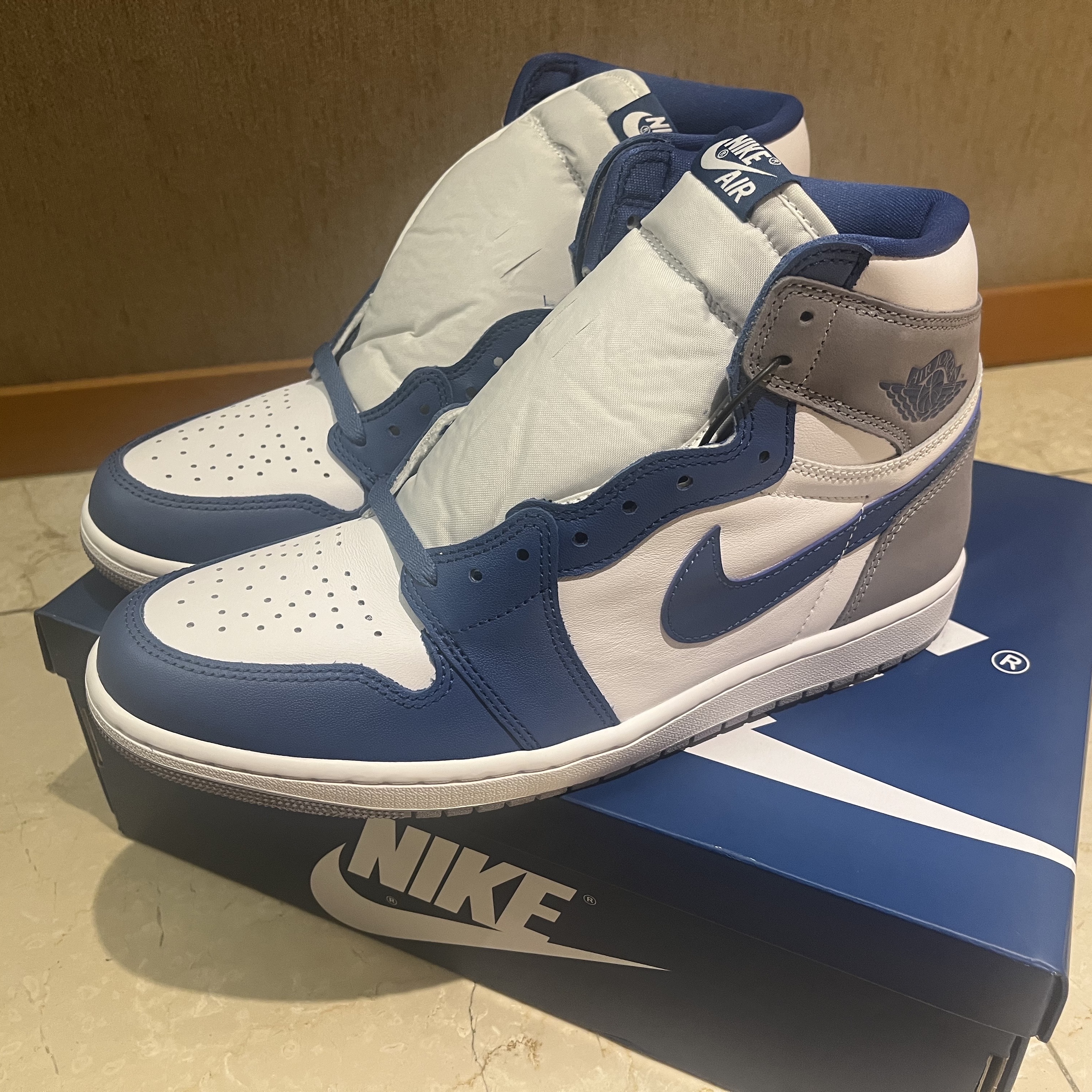 Jordan 1 Retro High OG True Blue 착용 스타일