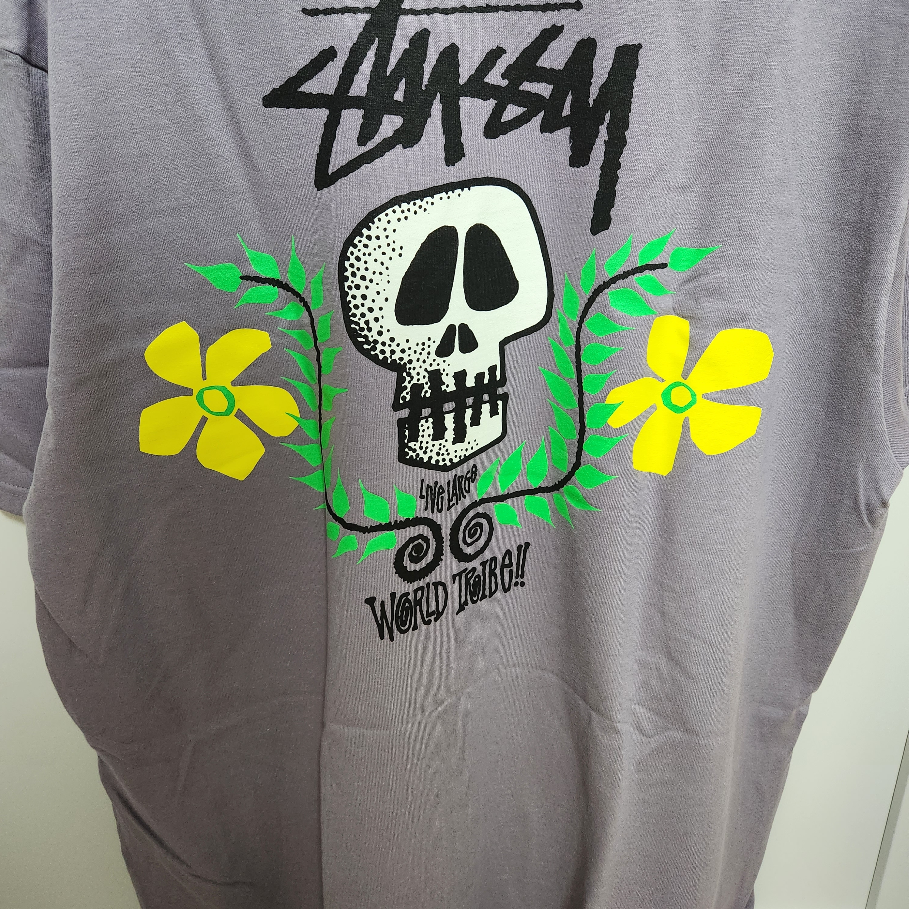 Stussy Skull Crest T-Shirt Mauve 착용 스타일 - 1