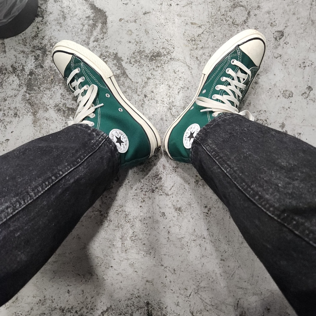 Converse Chuck 70 High Midnight Clover 착용 스타일