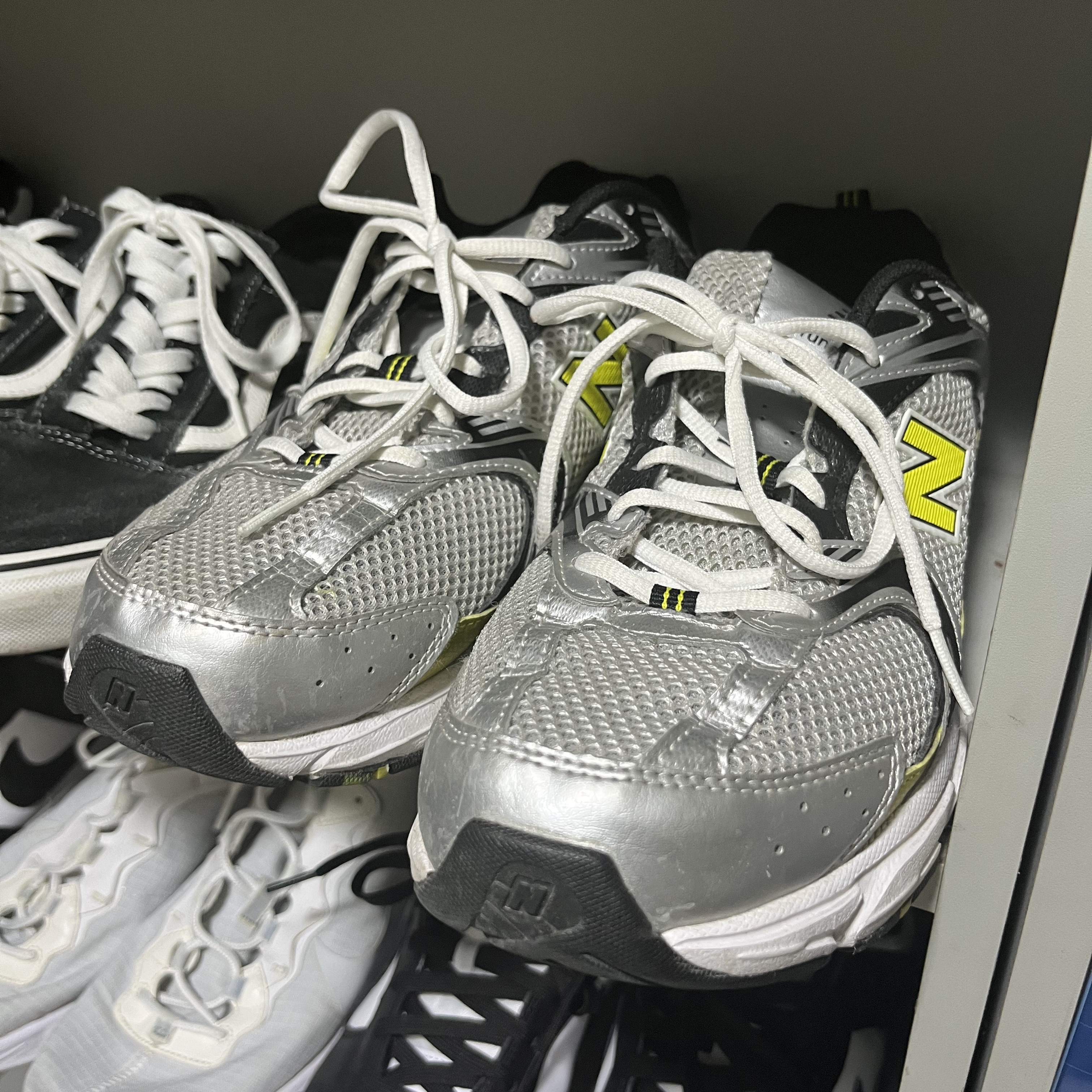 New Balance 530 Silver 착용 스타일