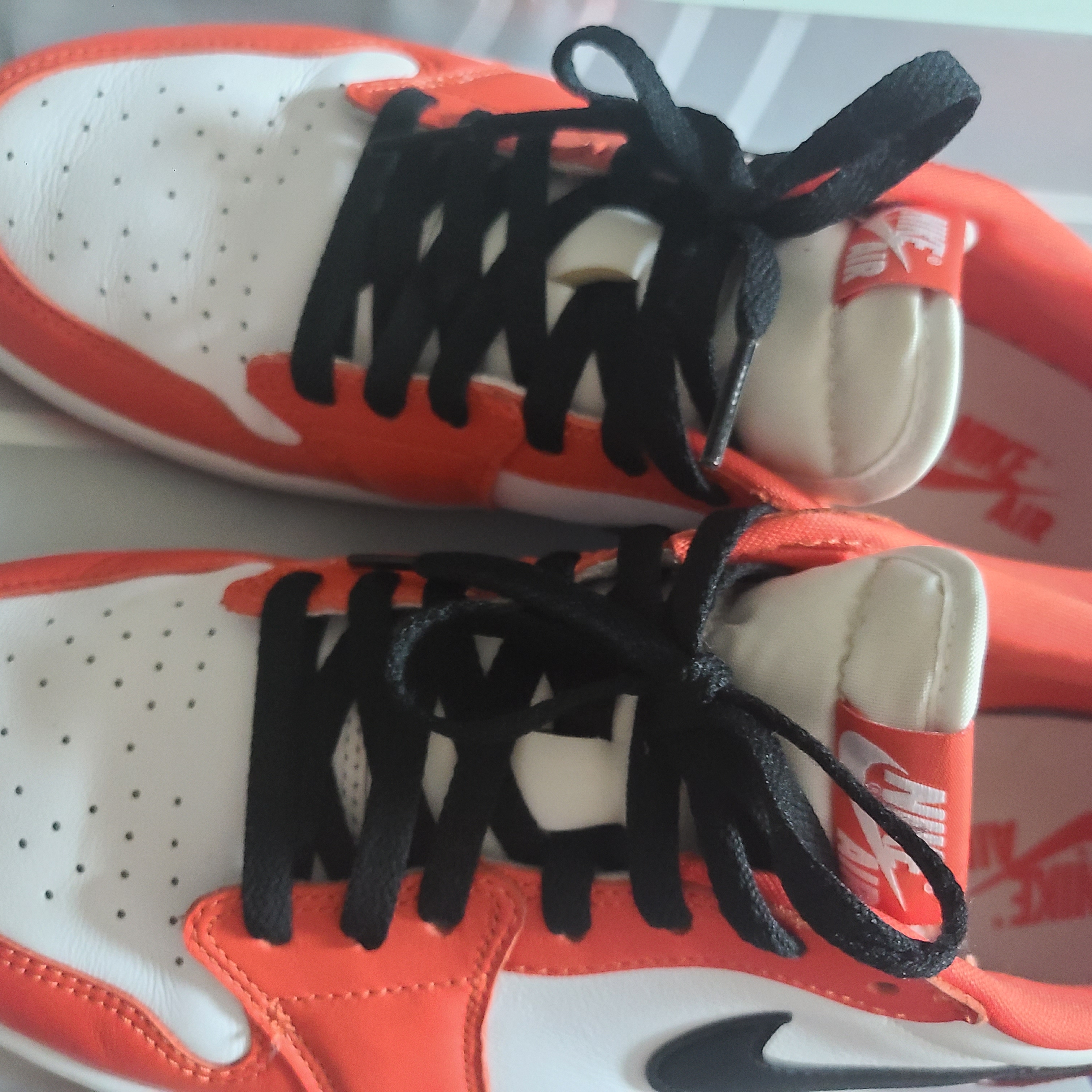 Jordan 1 Low OG Starfish 착용 스타일