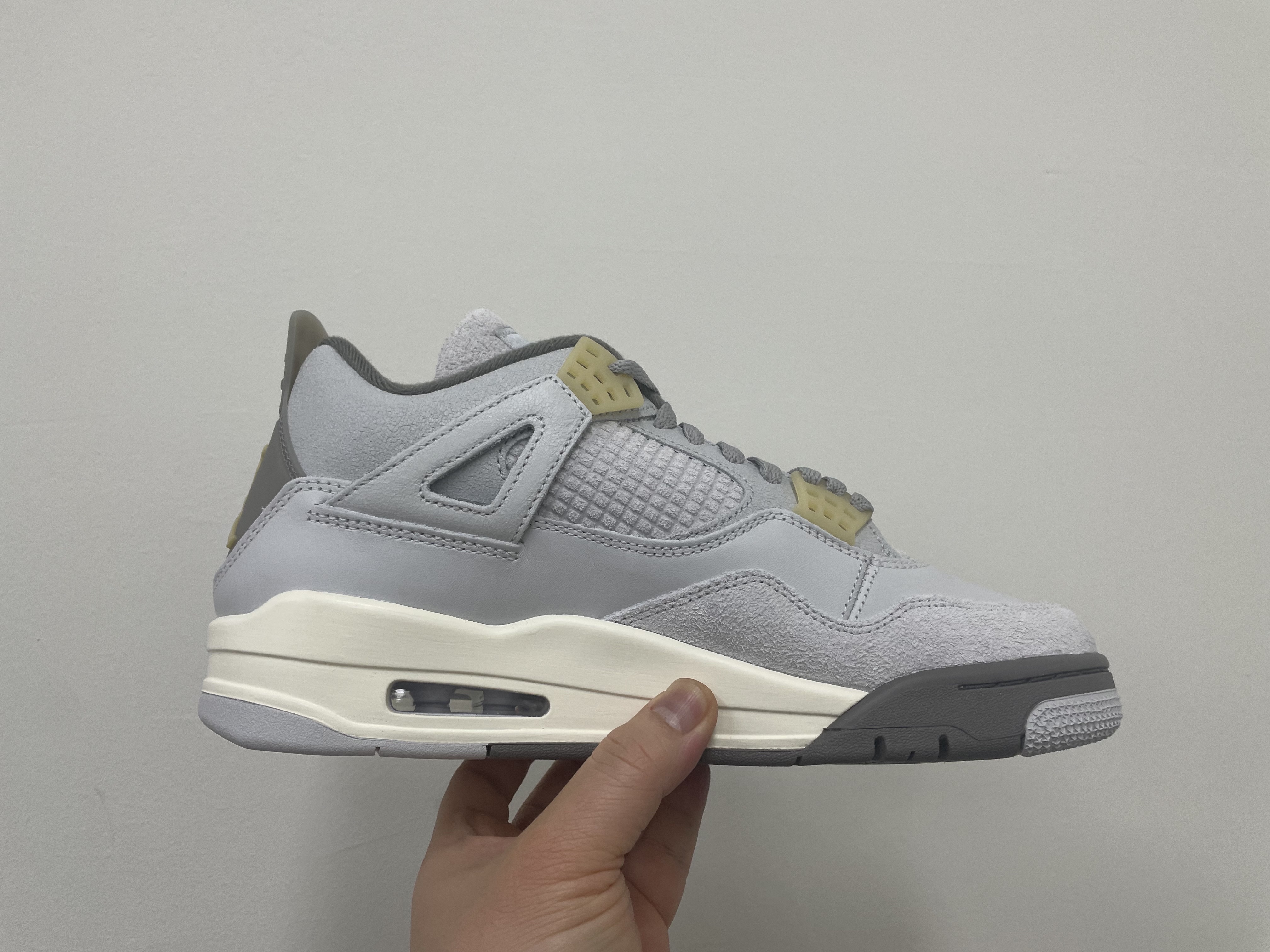 Jordan 4 Retro SE Craft 착용 스타일 - 3
