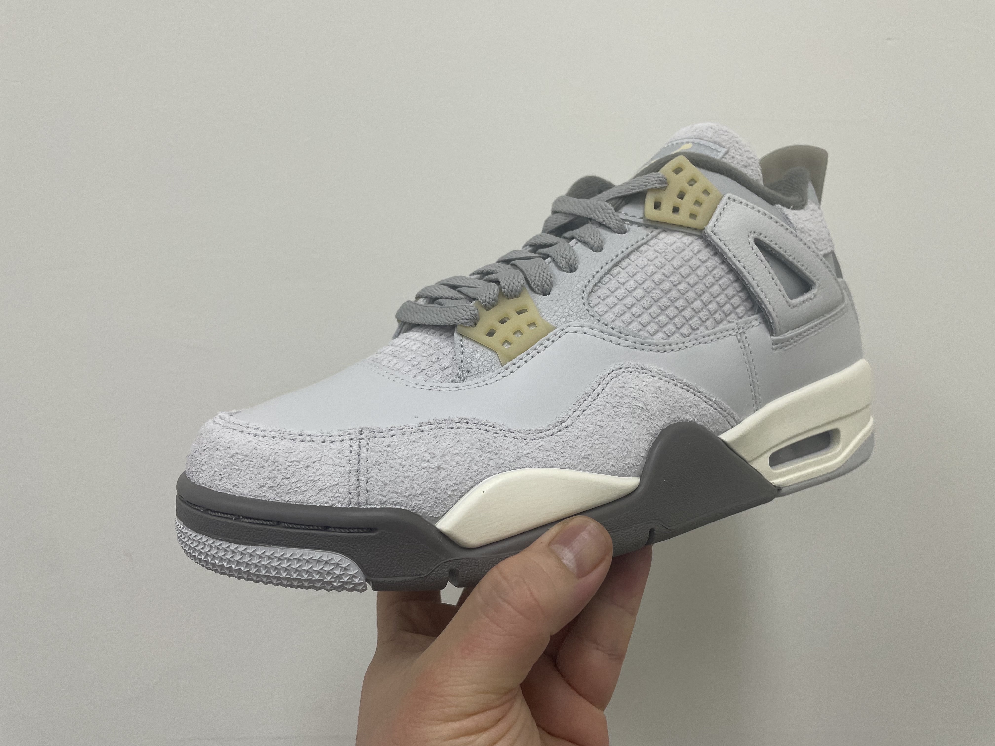 Jordan 4 Retro SE Craft 착용 스타일 - 2