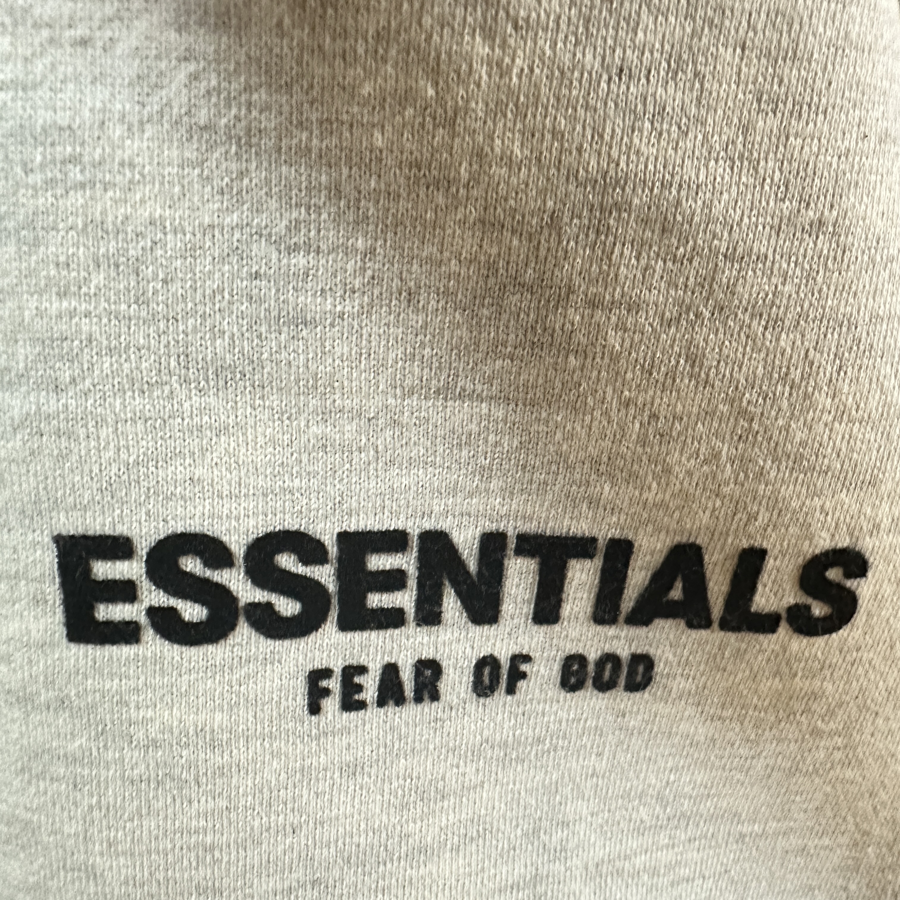 Essentials The Core Collection Sweatshorts Light Oatmeal 착용 스타일