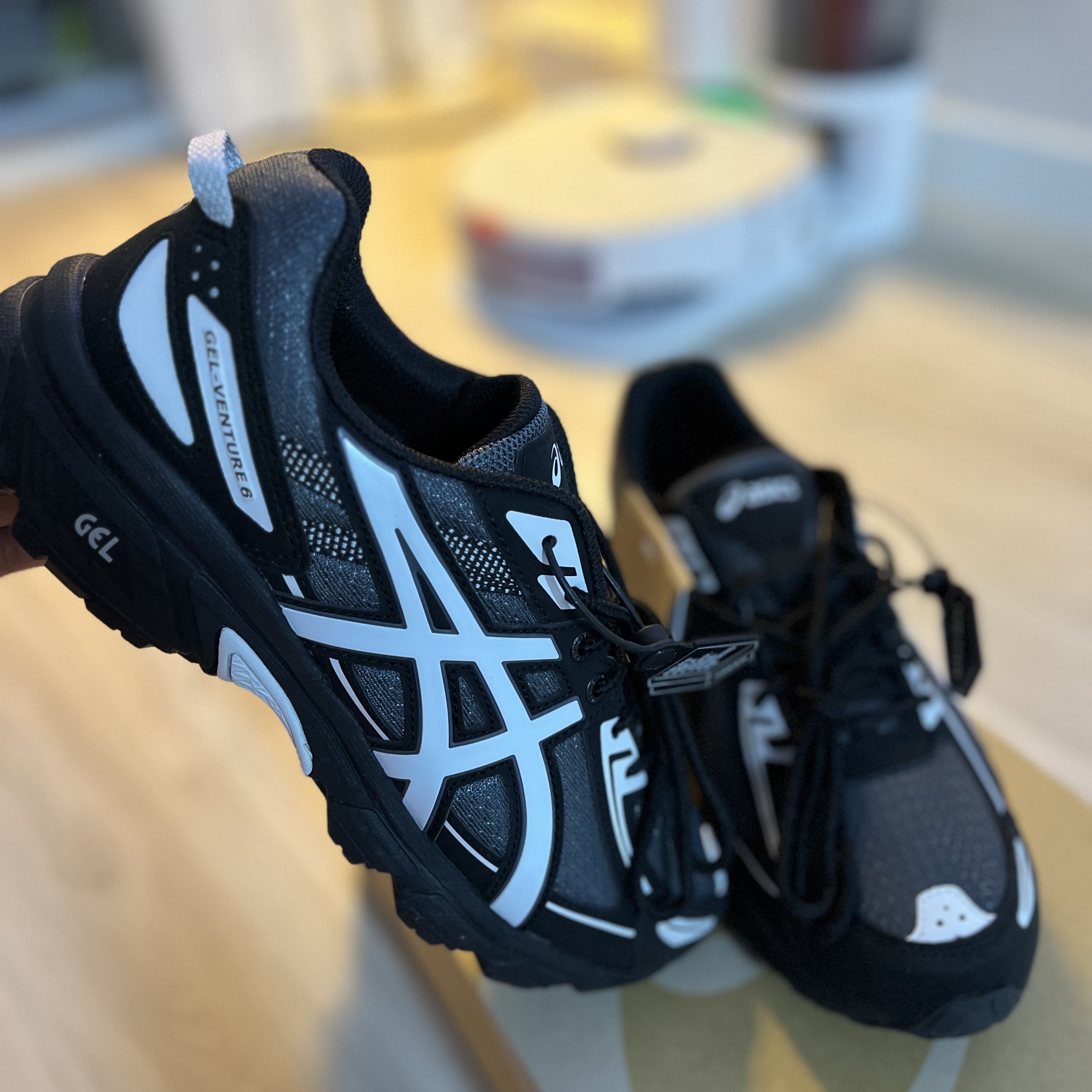 Asics Gel-Venture 6 Carrier Grey 착용 스타일 - 1