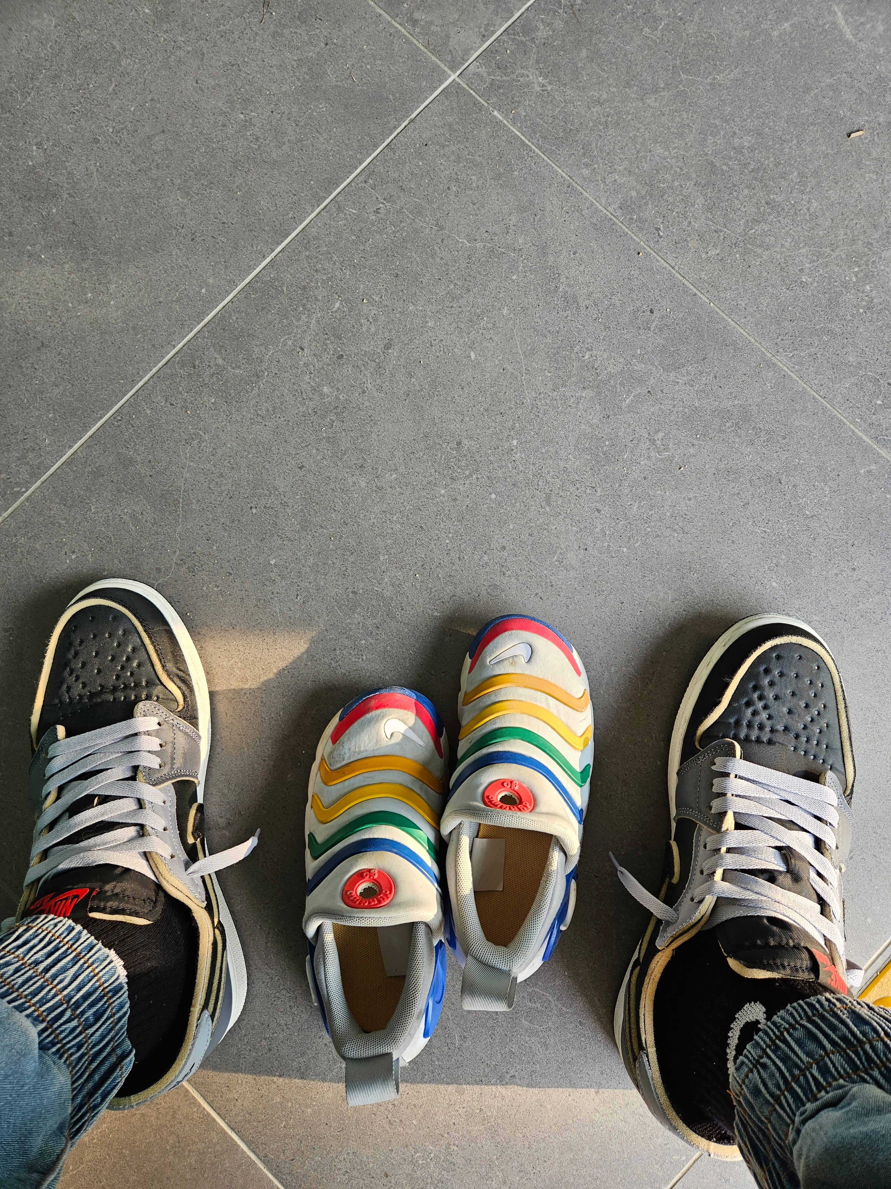 Jordan 1 Retro Low OG EX Black and Smoke Grey 착용 스타일