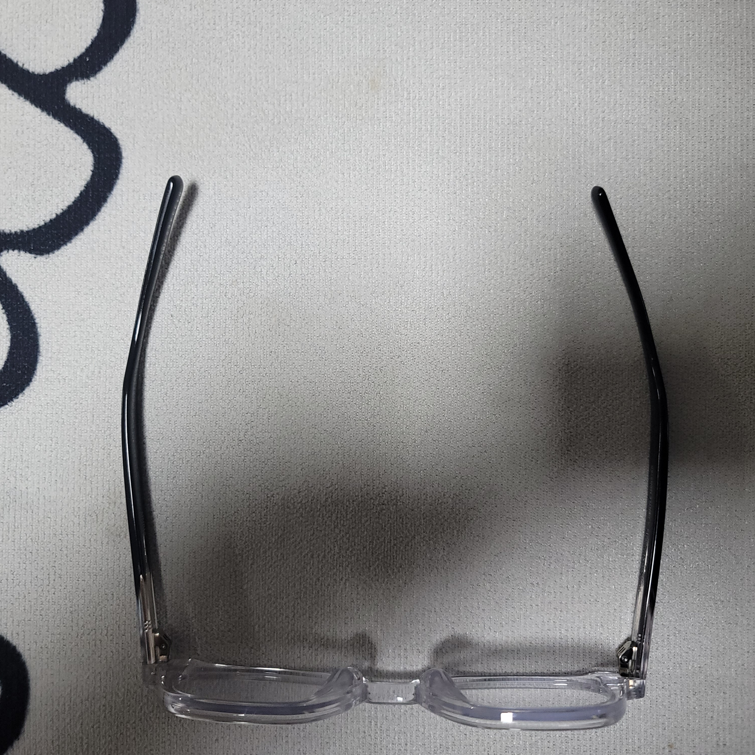 Gentle Monster x Maison Margiela MM010 Clear Black Gradient 착용 스타일 - 1