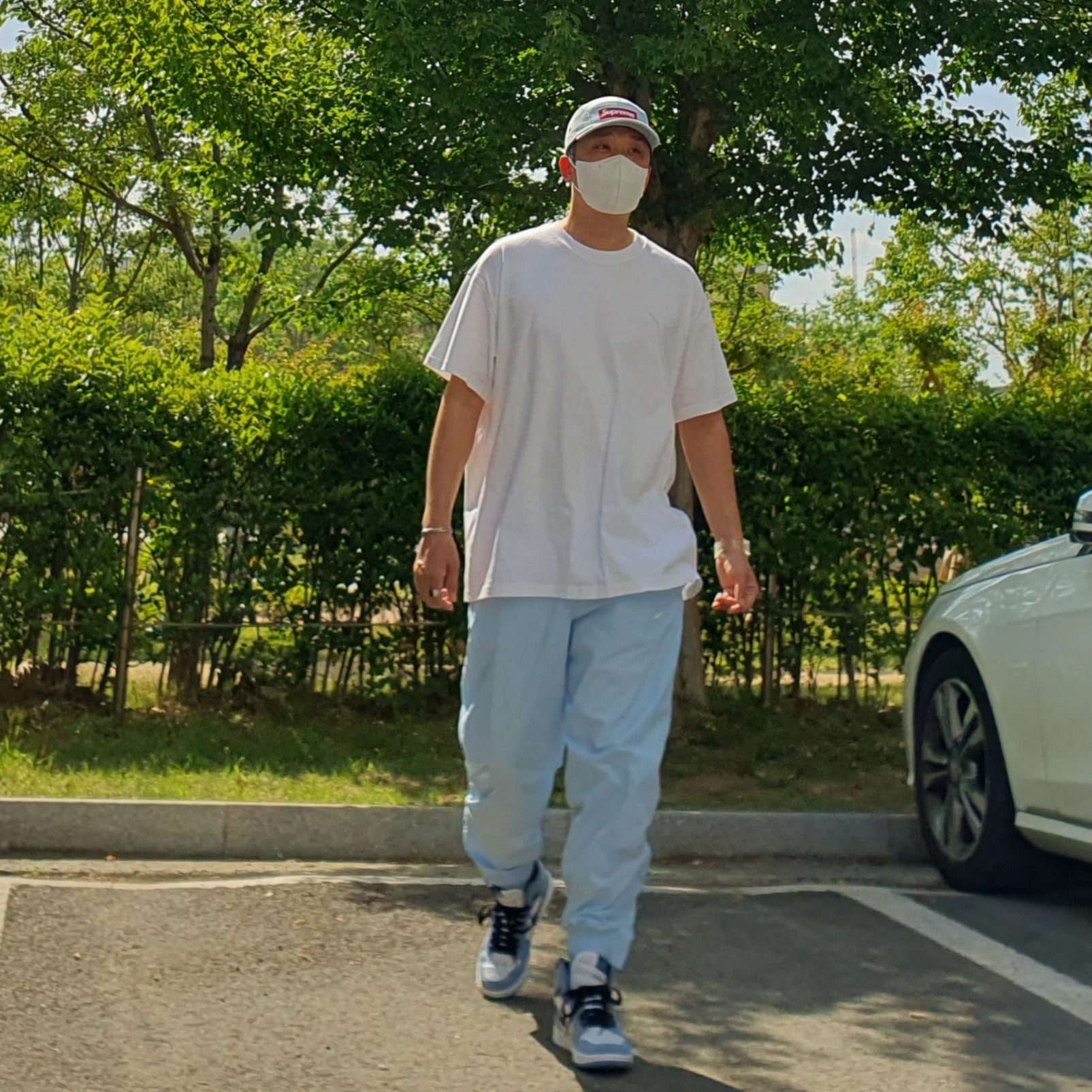 Jordan 1 Retro High OG University Blue, Nike NRG Solo Swoosh Woven Track Pants Celestine Blue - Asia 착용 스타일