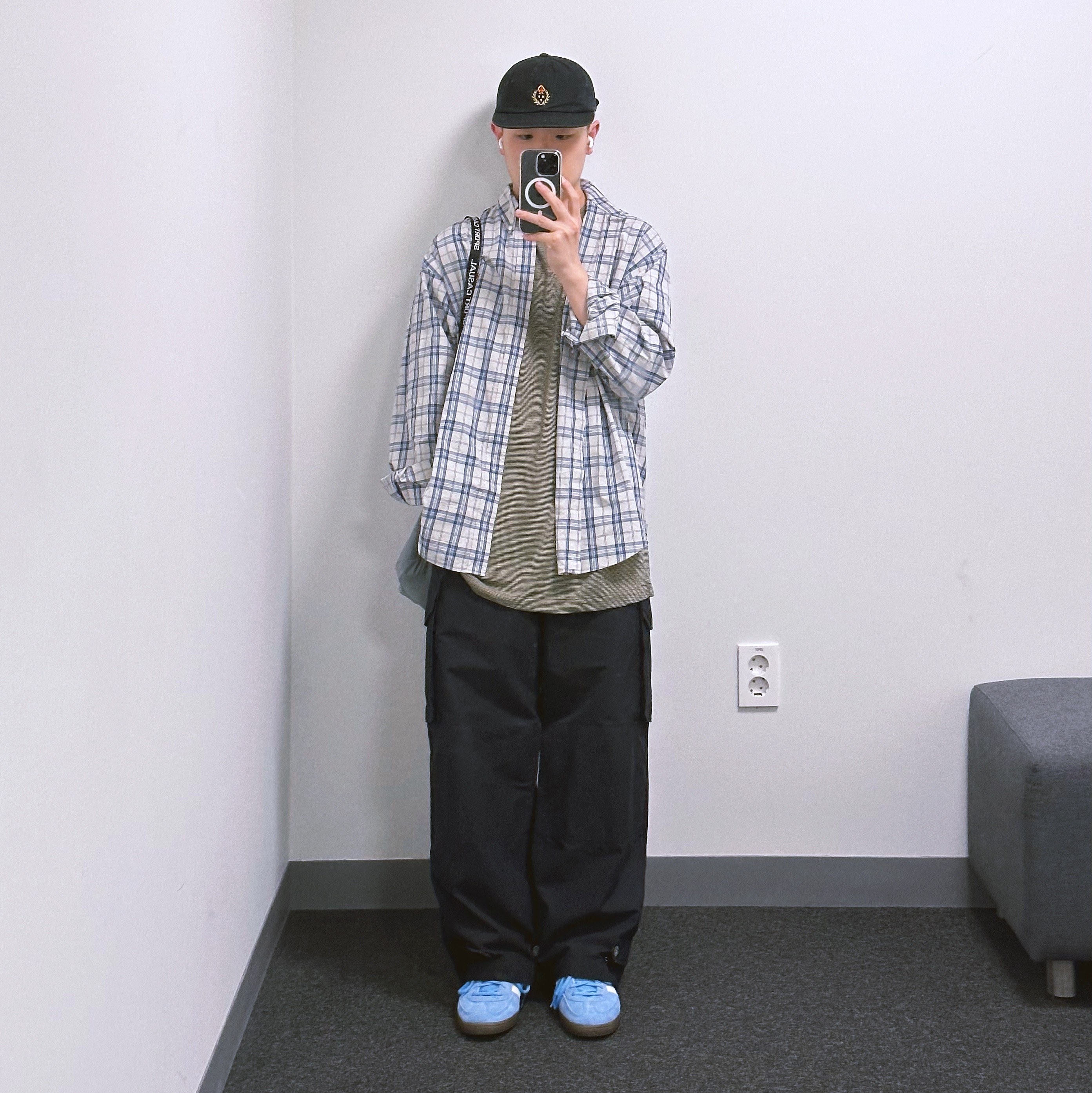 Adidas Spezial Handball Light Blue 착용 스타일 - 1
