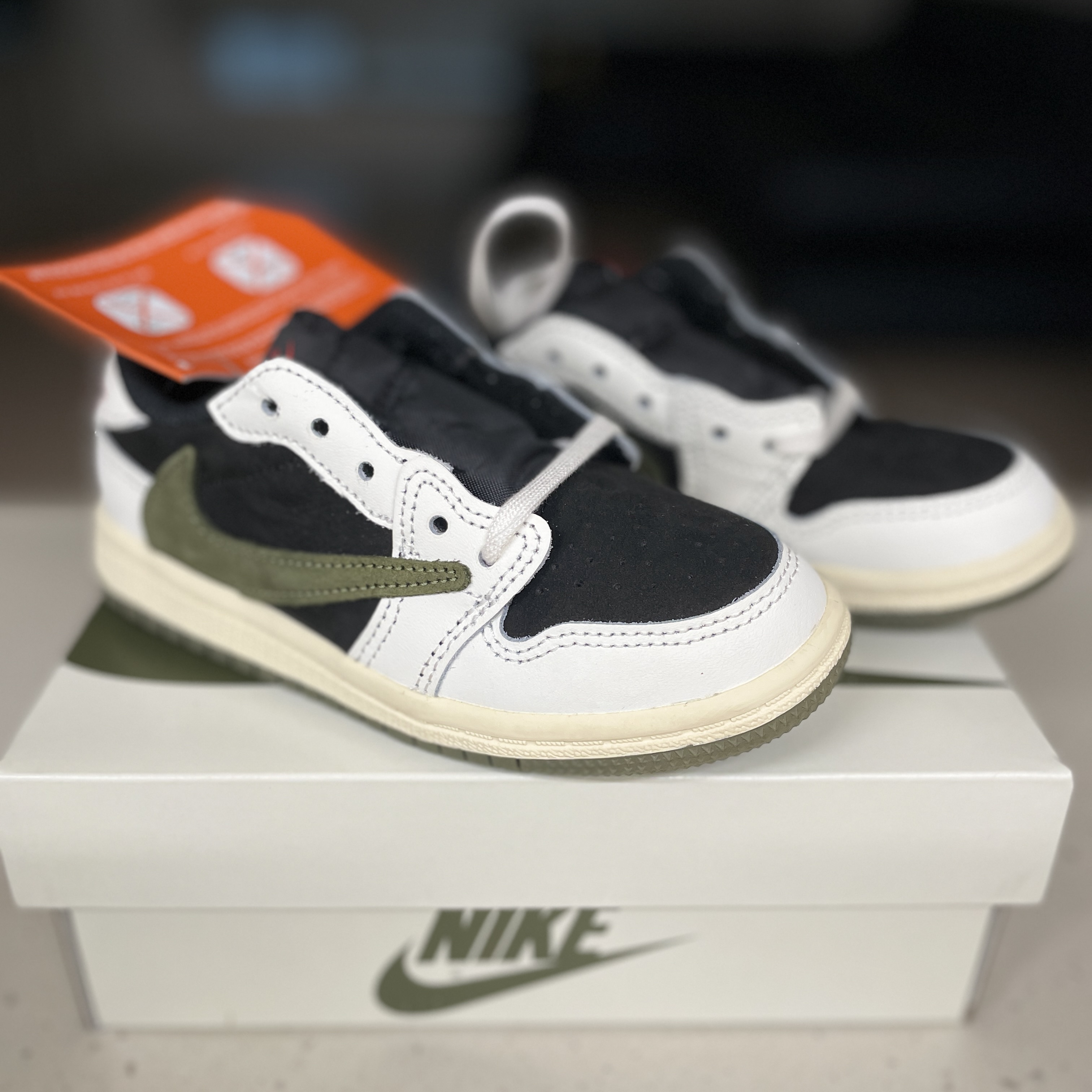 (TD) Jordan 1 x Travis Scott Retro Low OG SP Medium Olive 착용 스타일