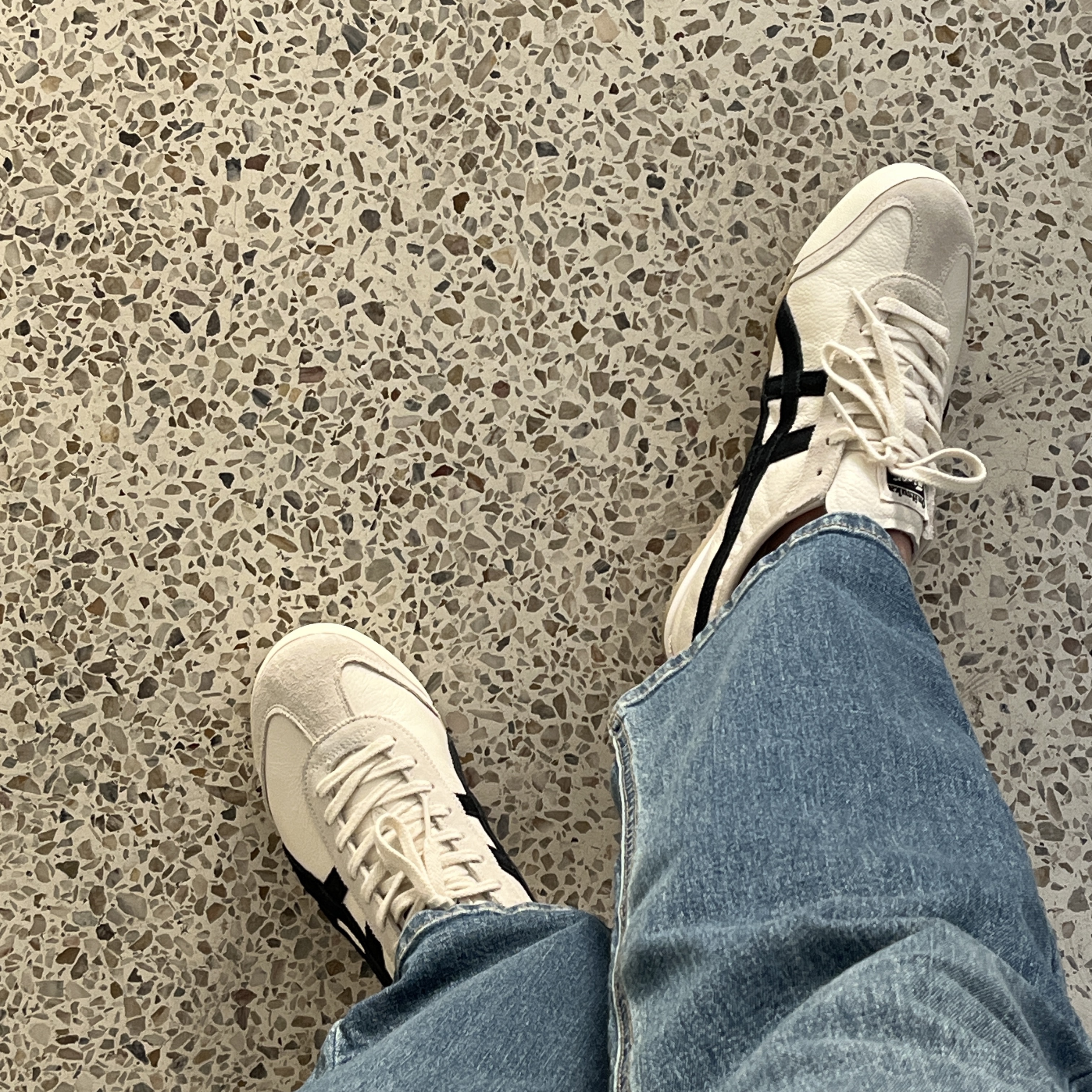 Onitsuka Tiger Mexico 66 Vintage White Black 착용 스타일