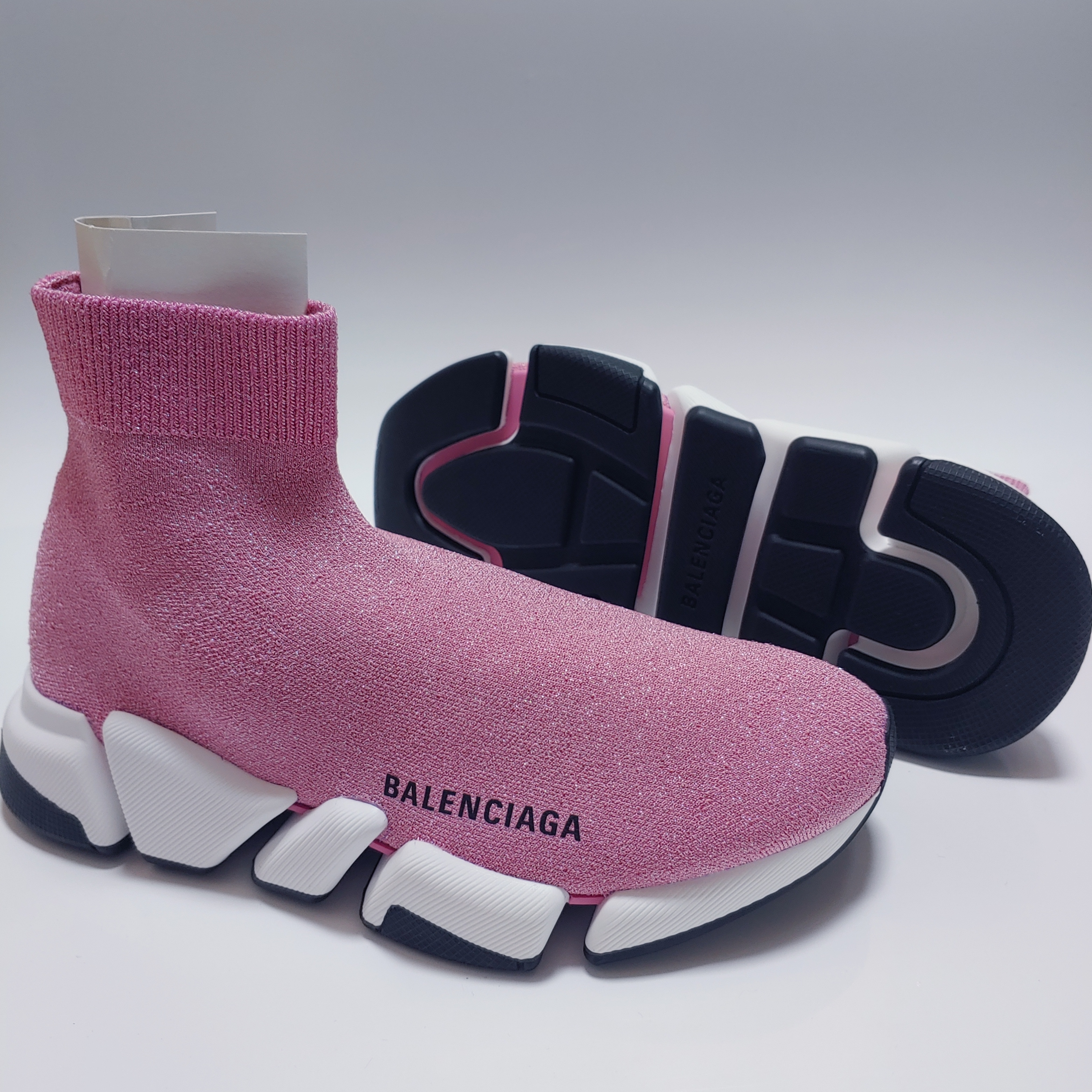 (W) Balenciaga Speed 2.0 Trainer Pink White 착용 스타일 - 1