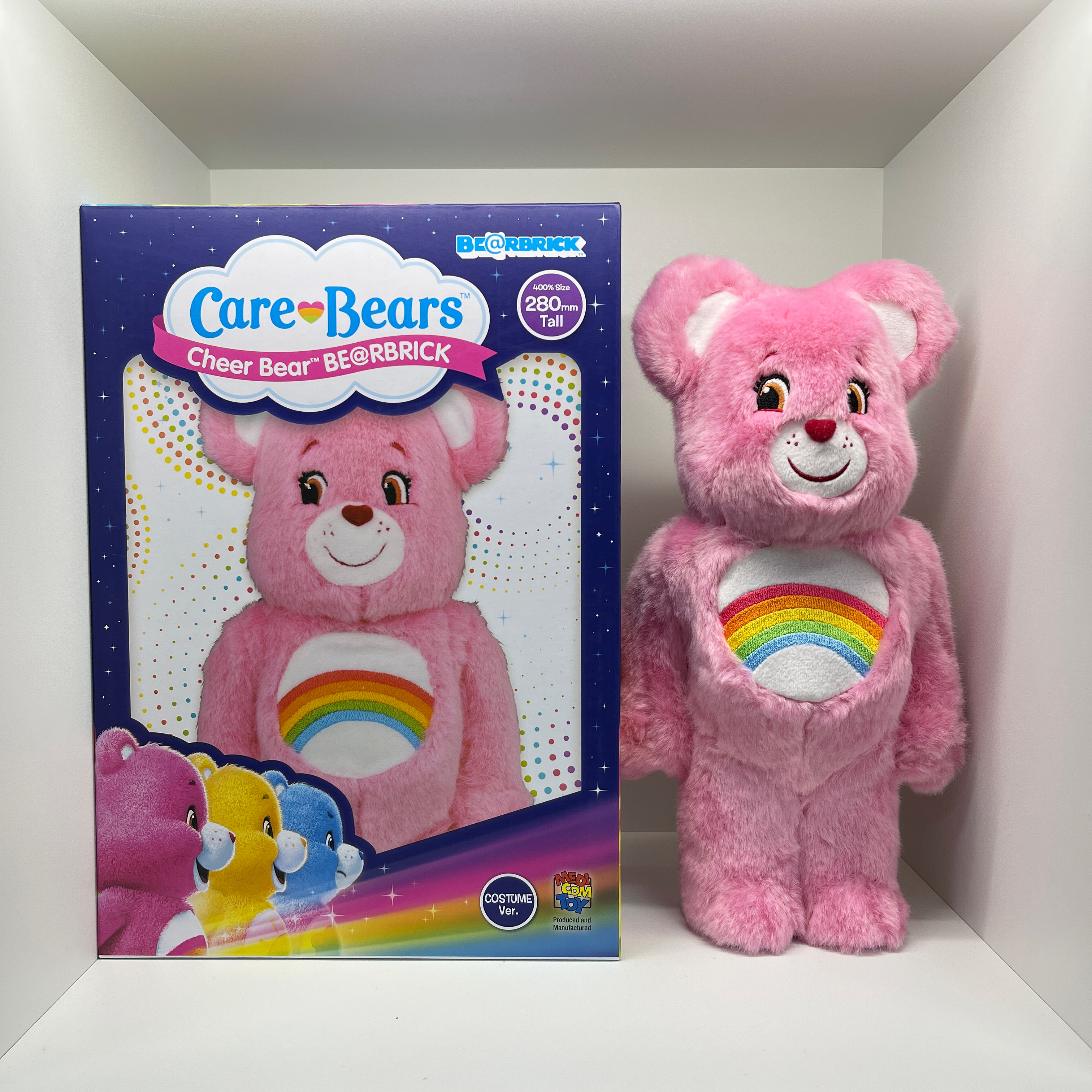 Bearbrick Care Bears Cheer Bear Costume Ver. 400% 착용 스타일