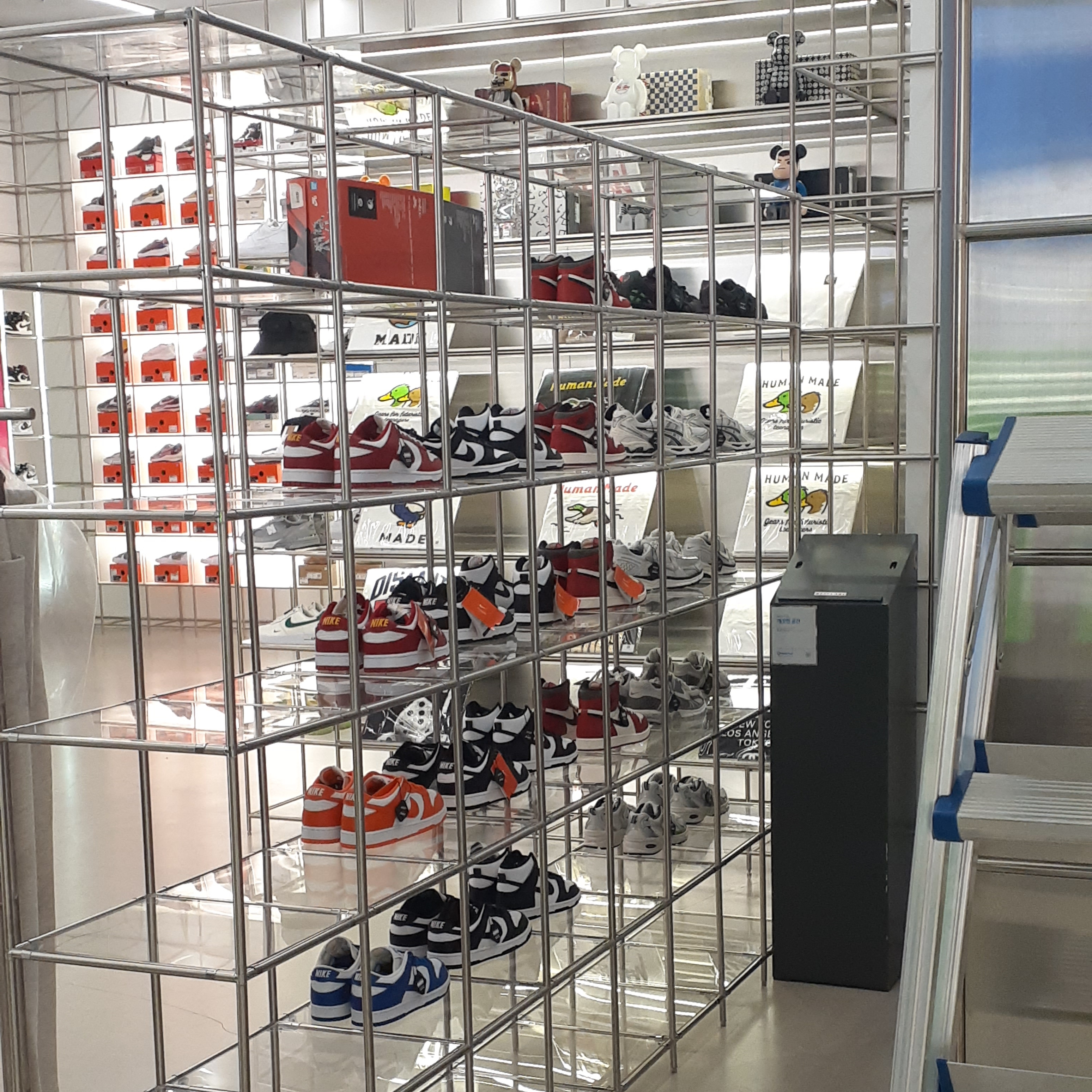 Jordan 1 Retro High OG Chicago 2022, Nike Dunk Low SP Kentucky 2022 착용 스타일
