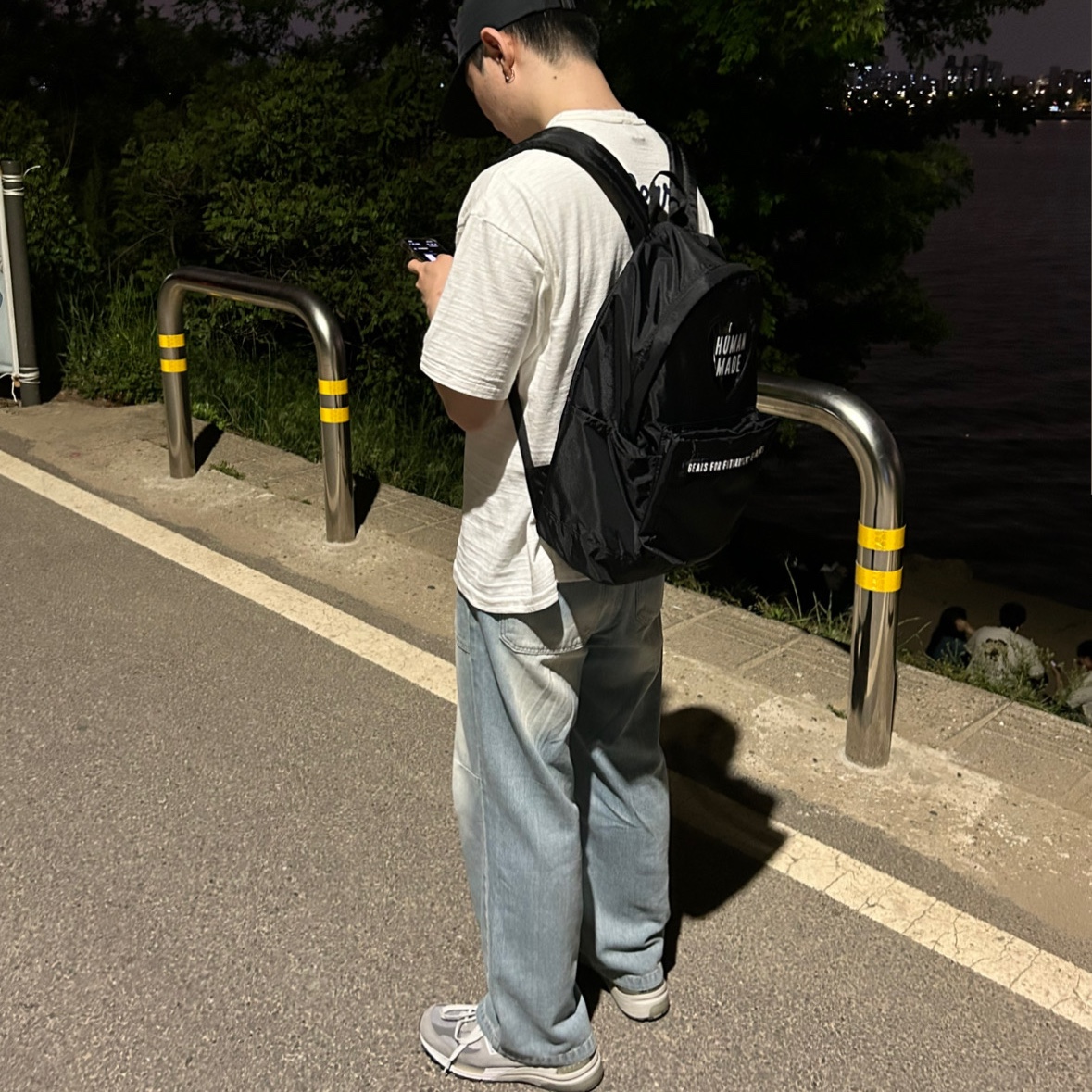 Human Made Nylon Heart Backpack Black, New Balance 992 Made in USA Grey - D Standard 착용 스타일 - 1