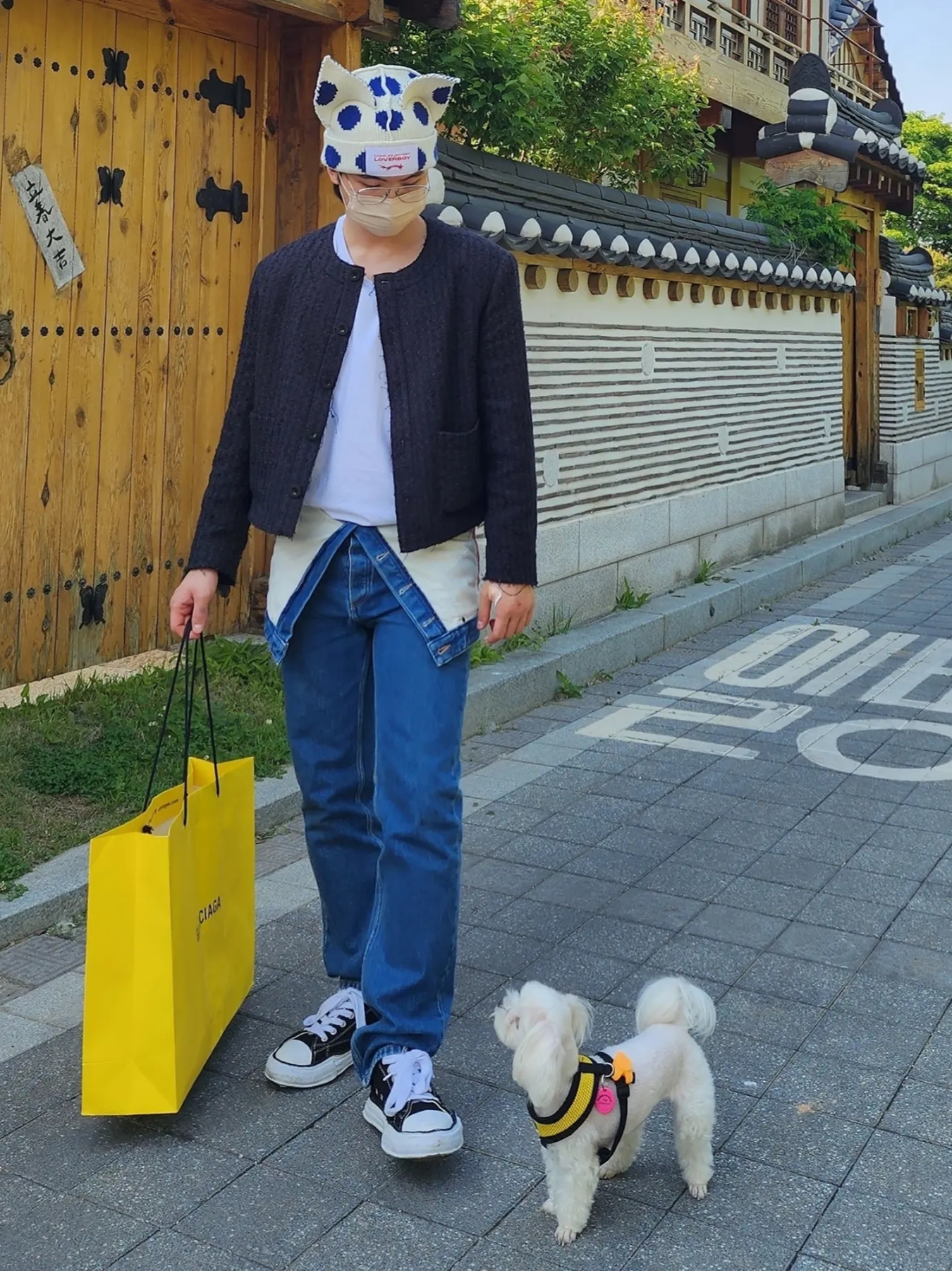 Charles Jeffrey Loverboy Chunky Ears Beanie Black, Charles Jeffrey Loverboy Chunky Ears Beanie Ecru 착용 스타일 - 2