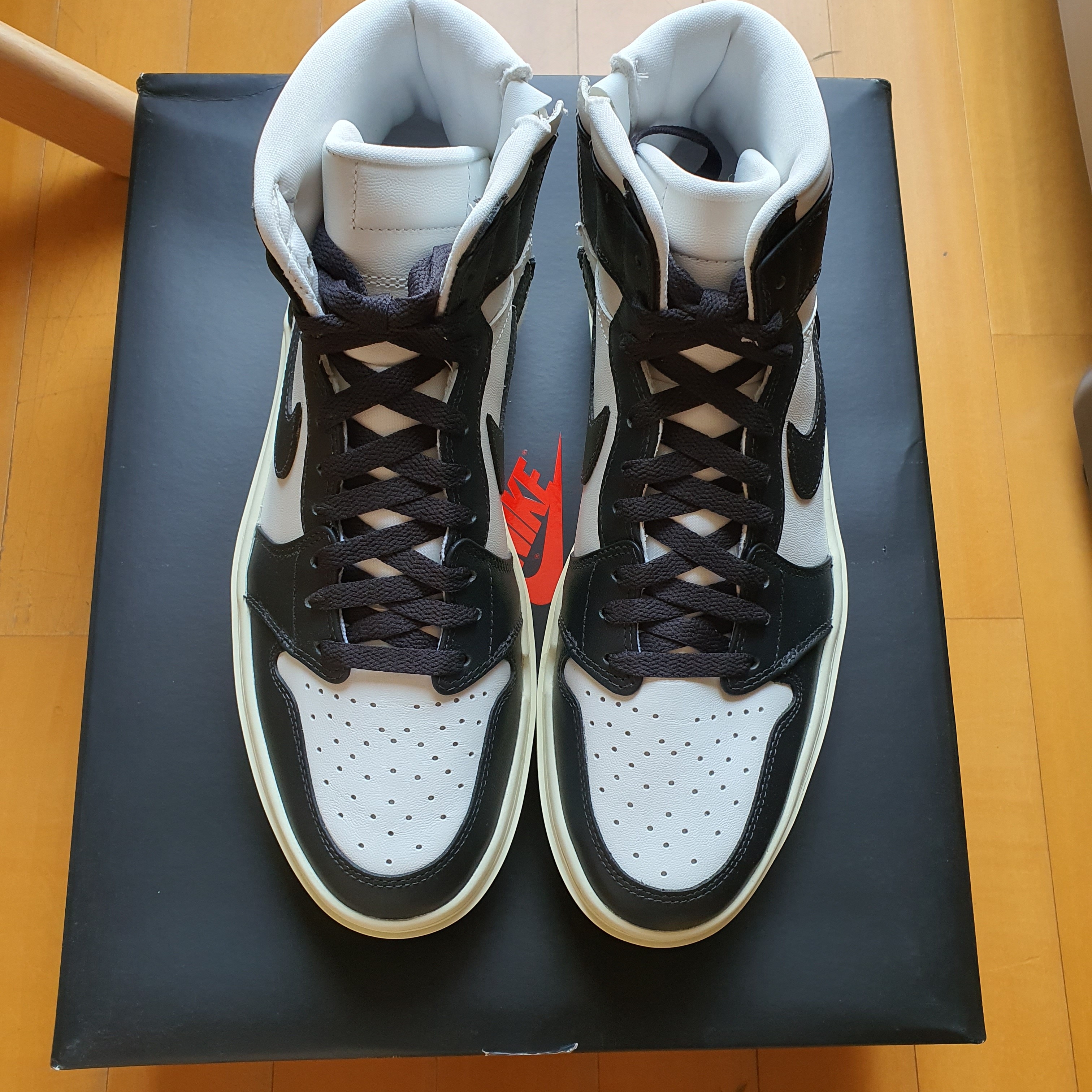 (W) Jordan 1 Elevate High Dark Ash 착용 스타일