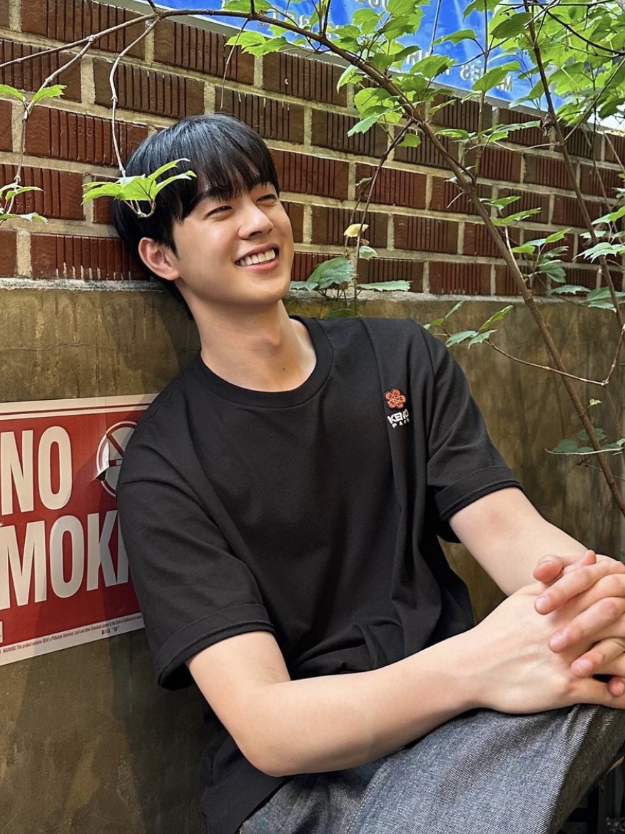 Kenzo Boke Flower Crest T-Shirt Black 착용 스타일 - 2