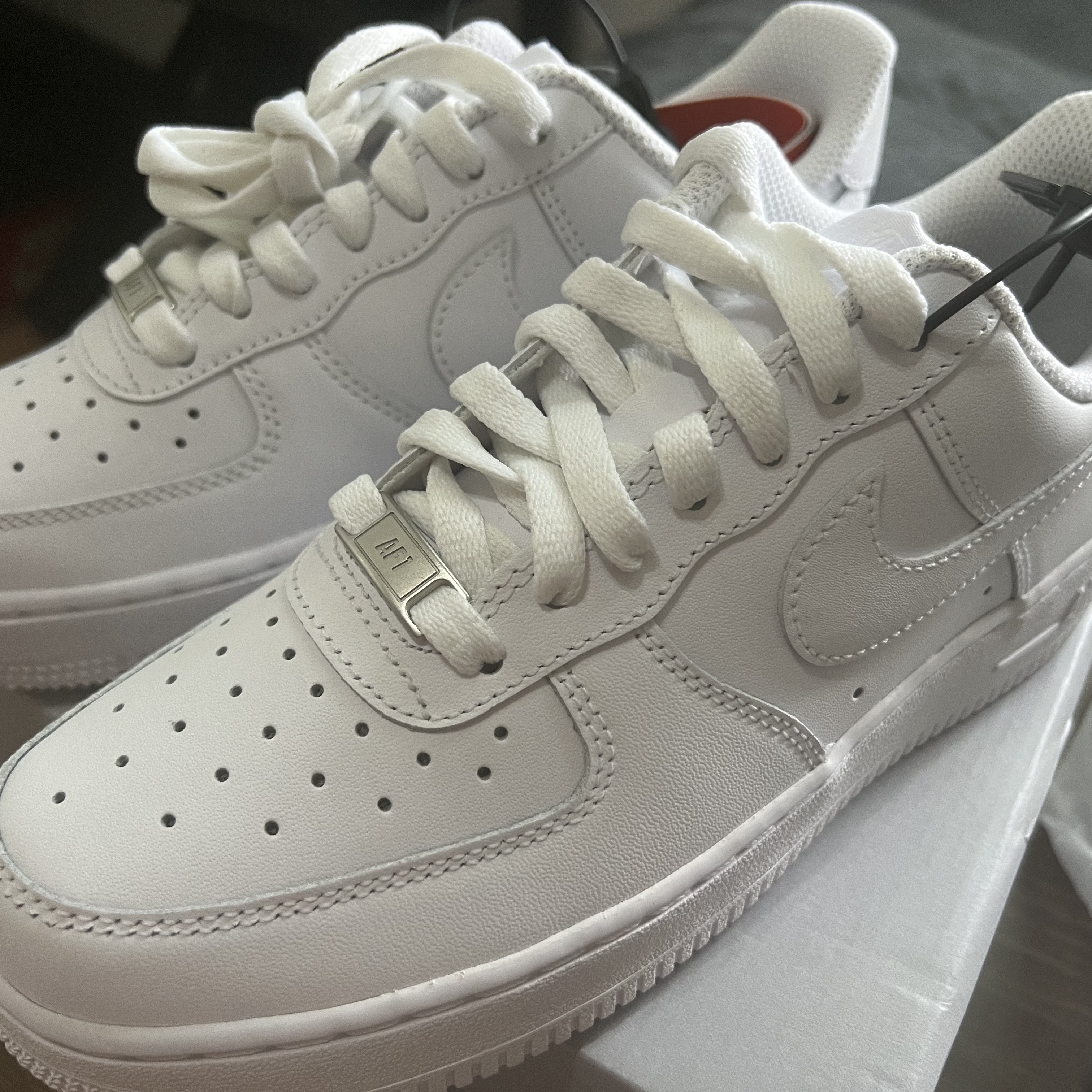 (W) Nike Air Force 1 '07 Low White 착용 스타일