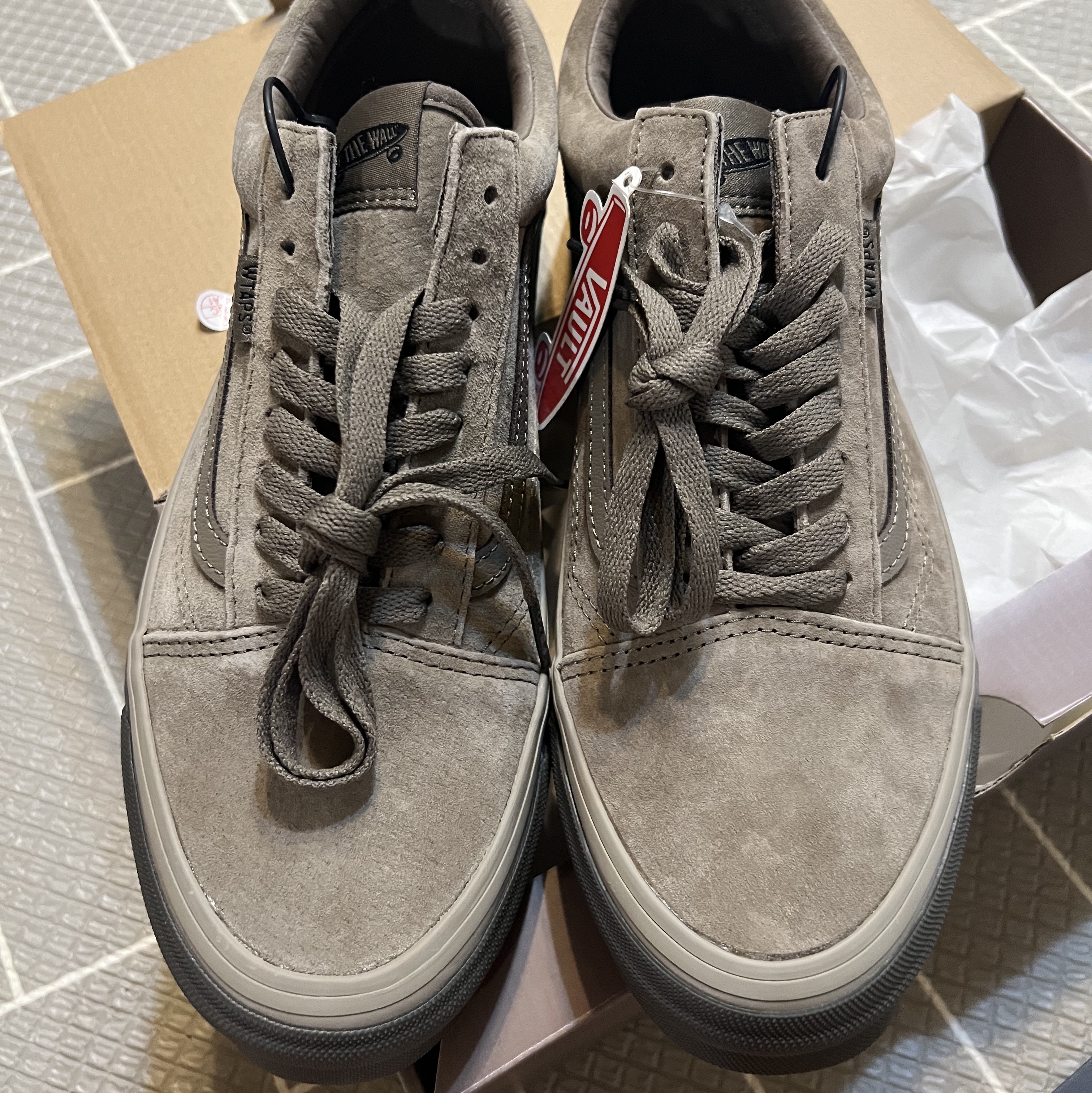 Vans Vault x WTAPS OG Old Skool LX Coyote, Auralee Hard Twist Denim Wide Pants Indigo 착용 스타일 - 1