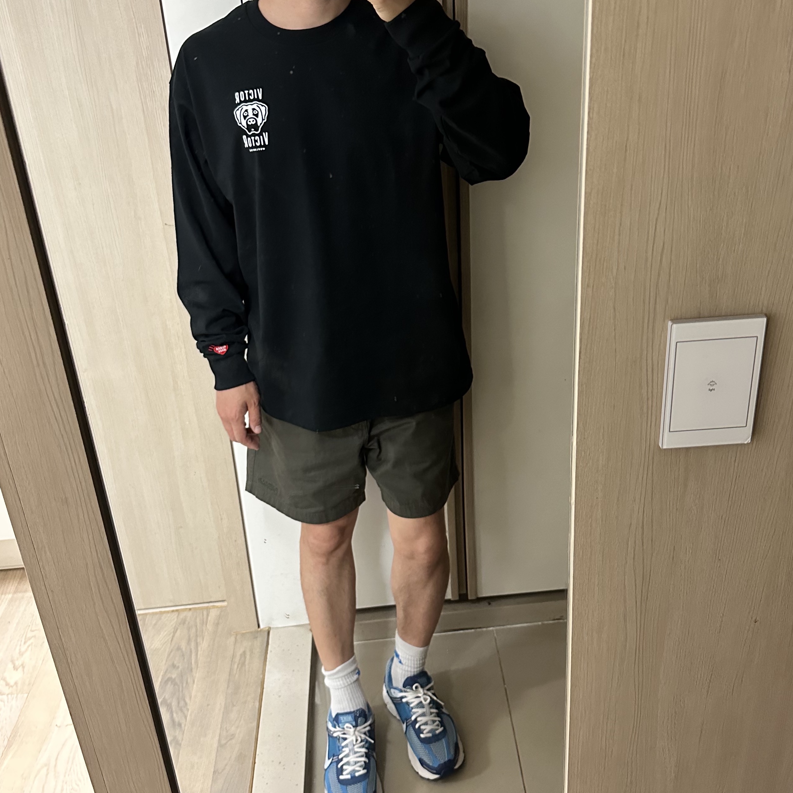 Victor Victor L/S T-Shirt Black 착용 스타일 - 4