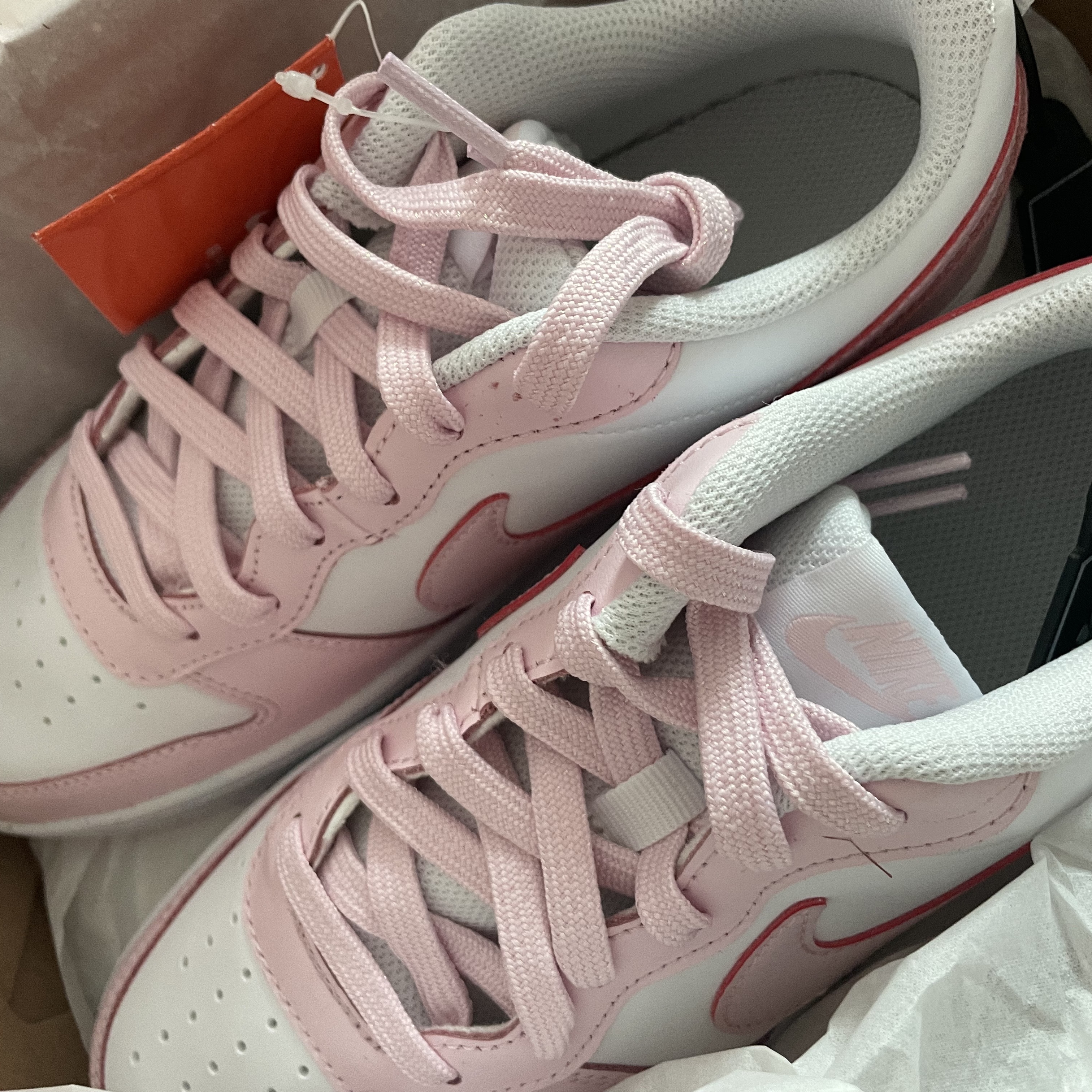 (GS) Nike Court Borough 2 SE White Pink Foam 착용 스타일