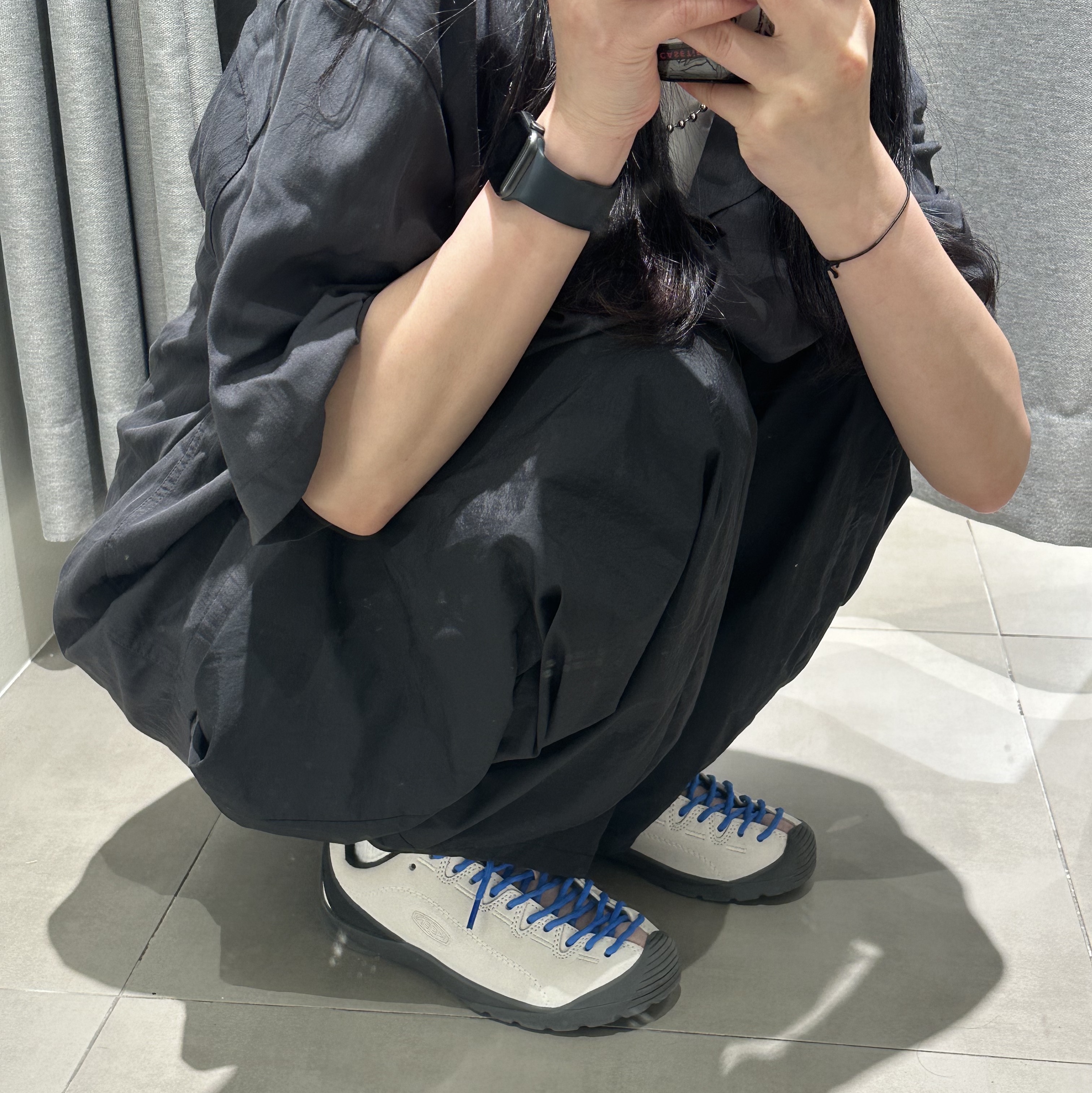 (W) Keen Jasper Suede Sneakers Birch Fawn 착용 스타일