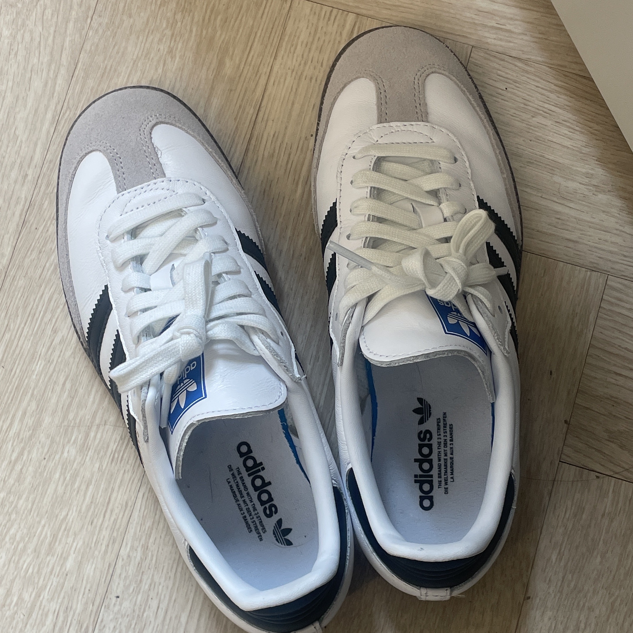 Adidas Samba OG Black White Gum 착용 스타일