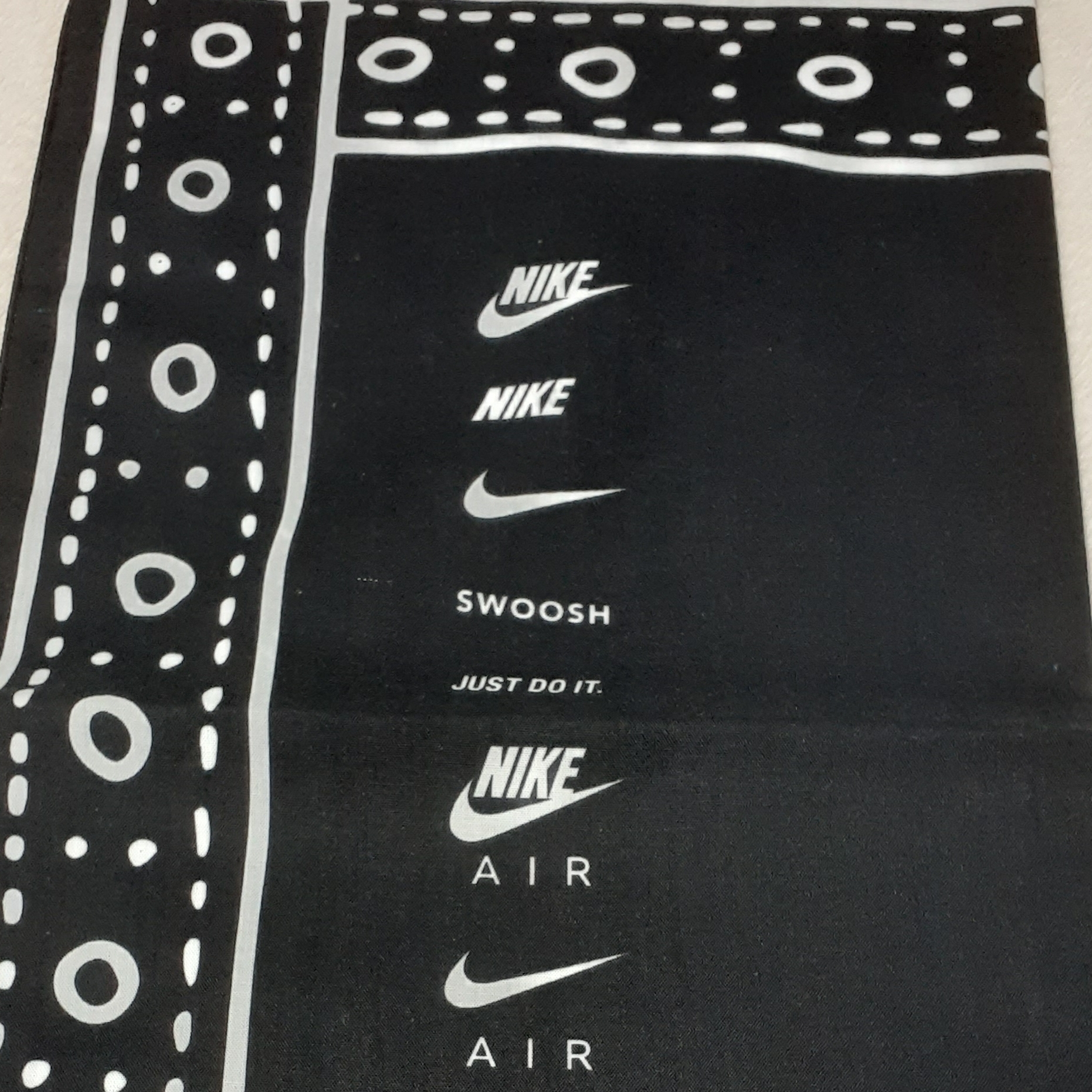 Nike x Peaceminusone Bandana Black 착용 스타일