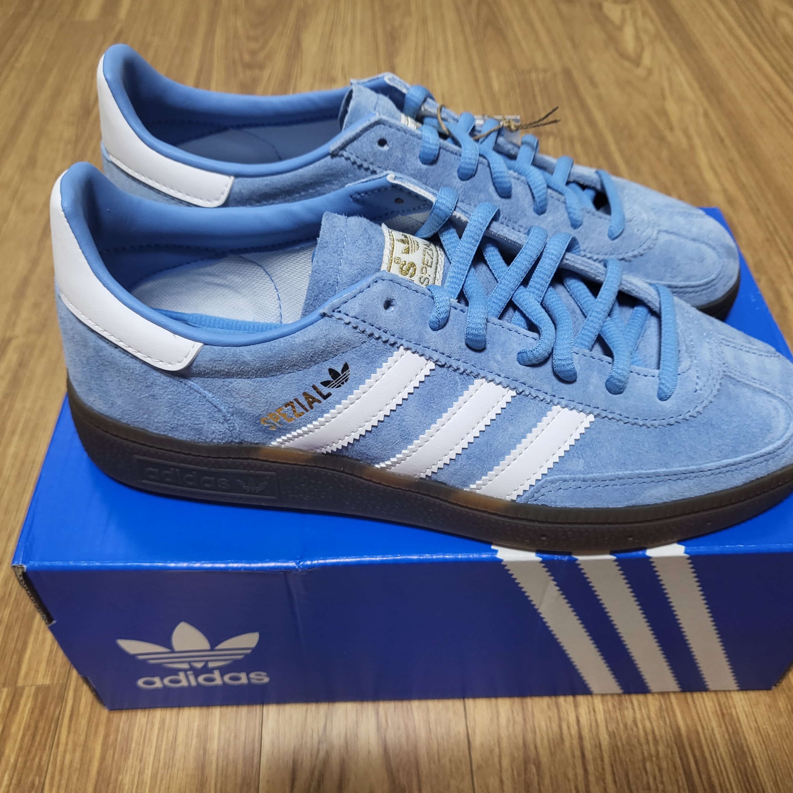 Adidas Spezial Handball Light Blue 착용 스타일
