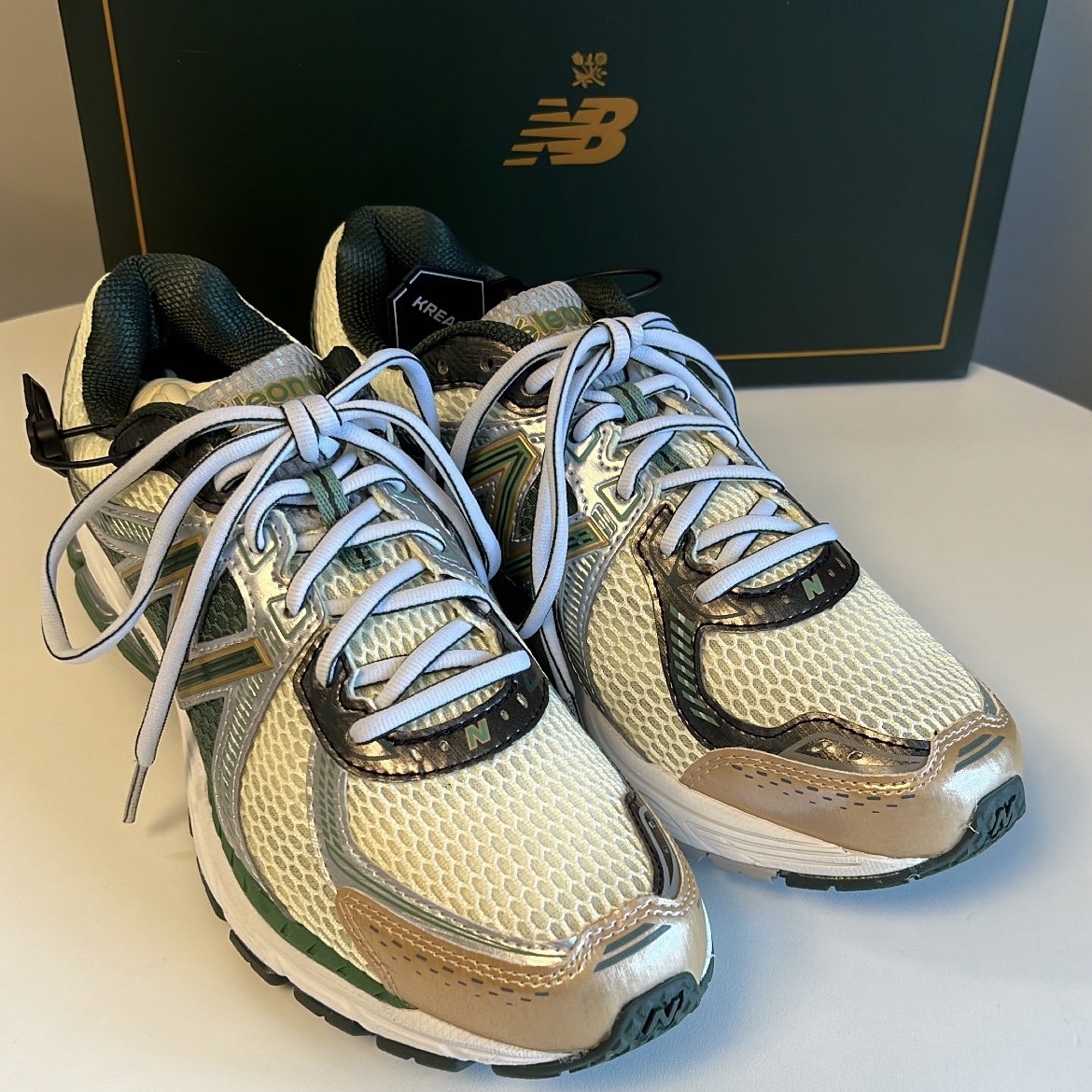 New Balance x Aime Leon Dore 860v2 Green 착용 스타일