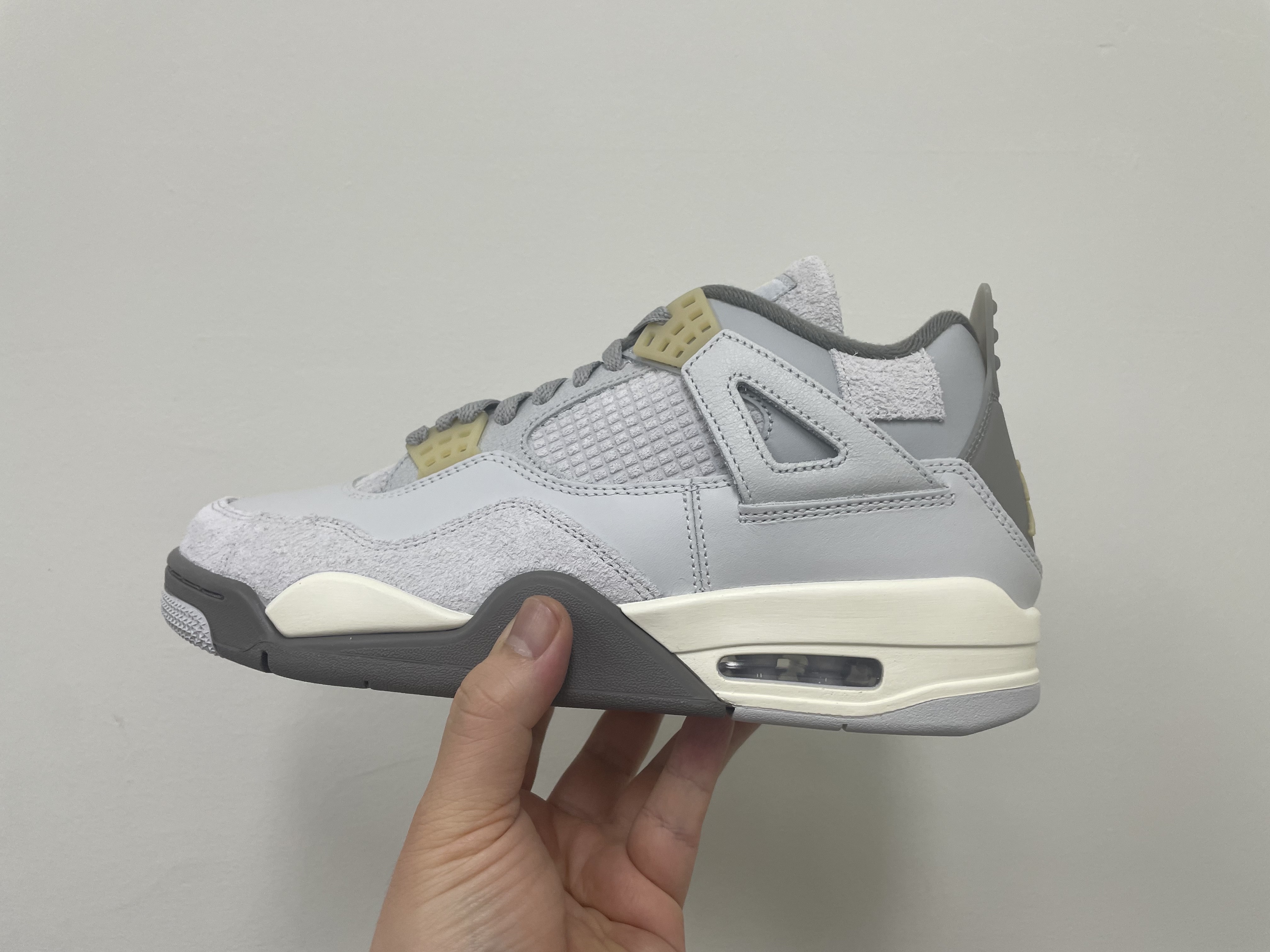 Jordan 4 Retro SE Craft 착용 스타일 - 1