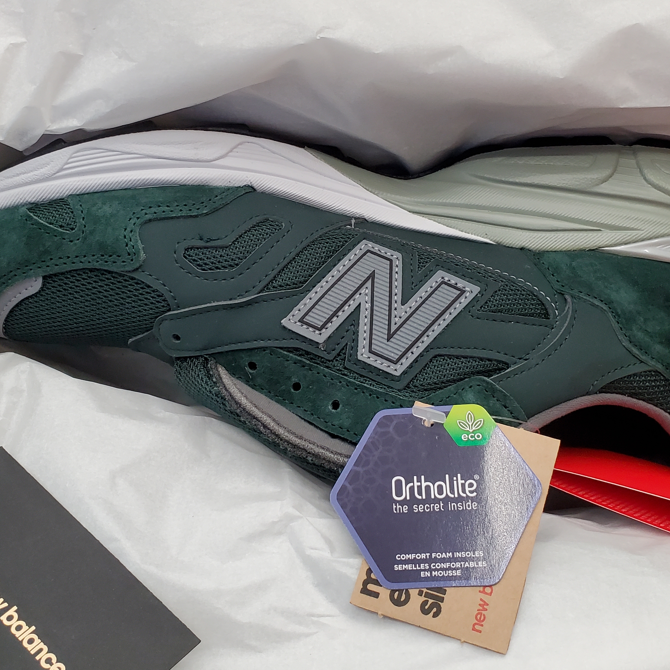 New Balance 920 Made in UK Green Grey 착용 스타일 - 2