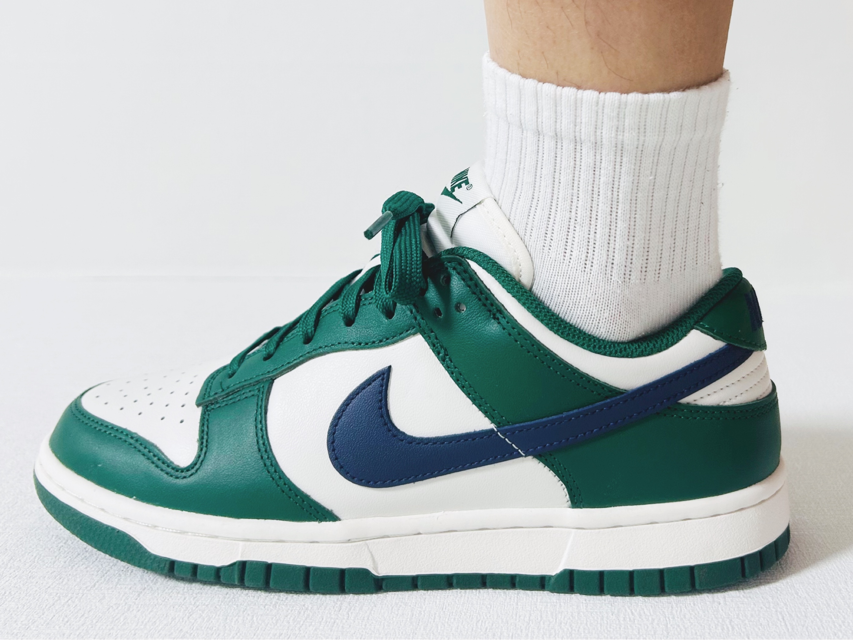 (W) Nike Dunk Low Gorge Green 착용 스타일