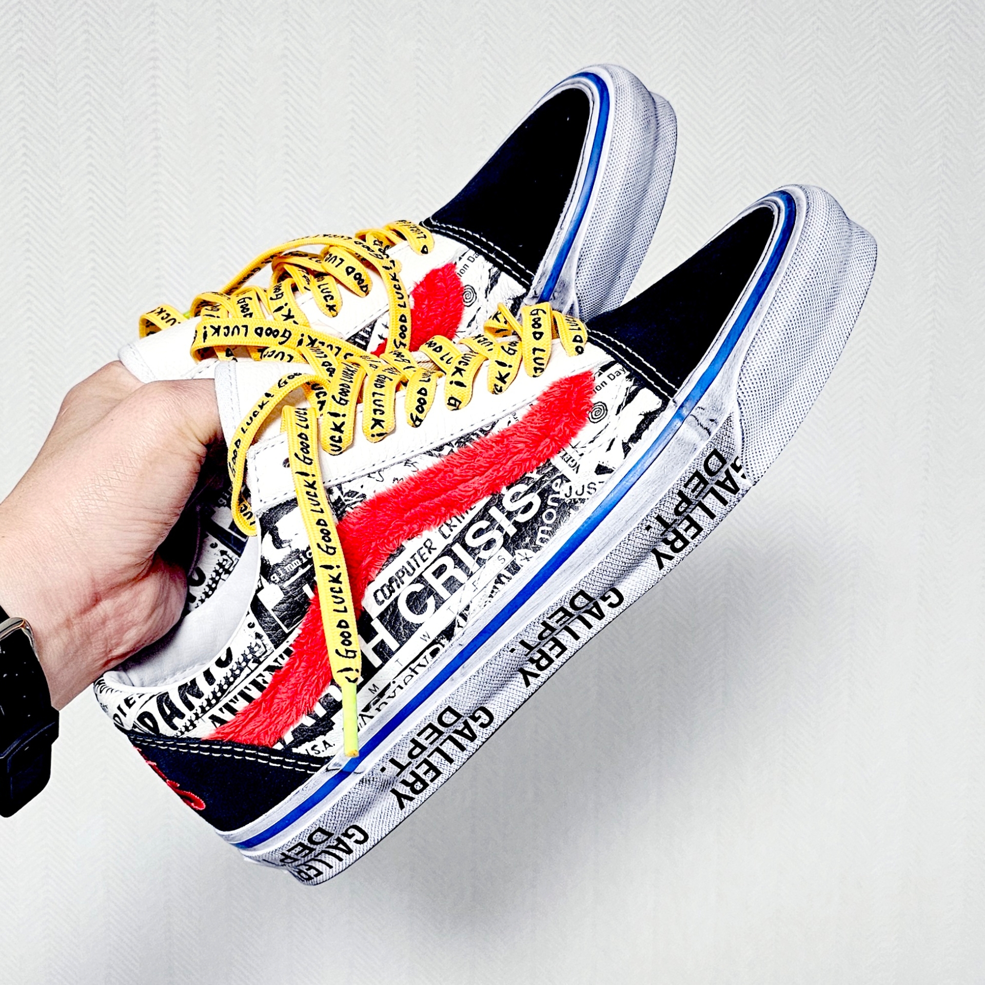 Vans Vault x Gallery Dept. OG Old Skool LX 착용 스타일