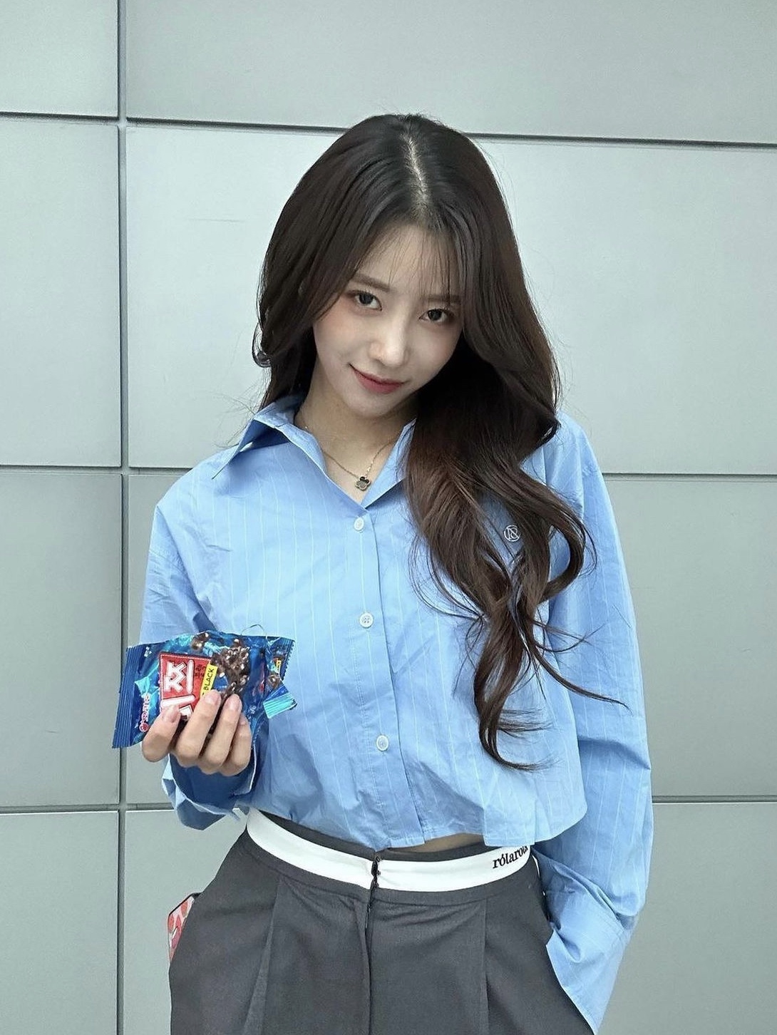 (W) 반 클리프 & 아펠 빈티지 알함브라 펜던트 옐로우 골드 오닉스 착용 스타일 - 1