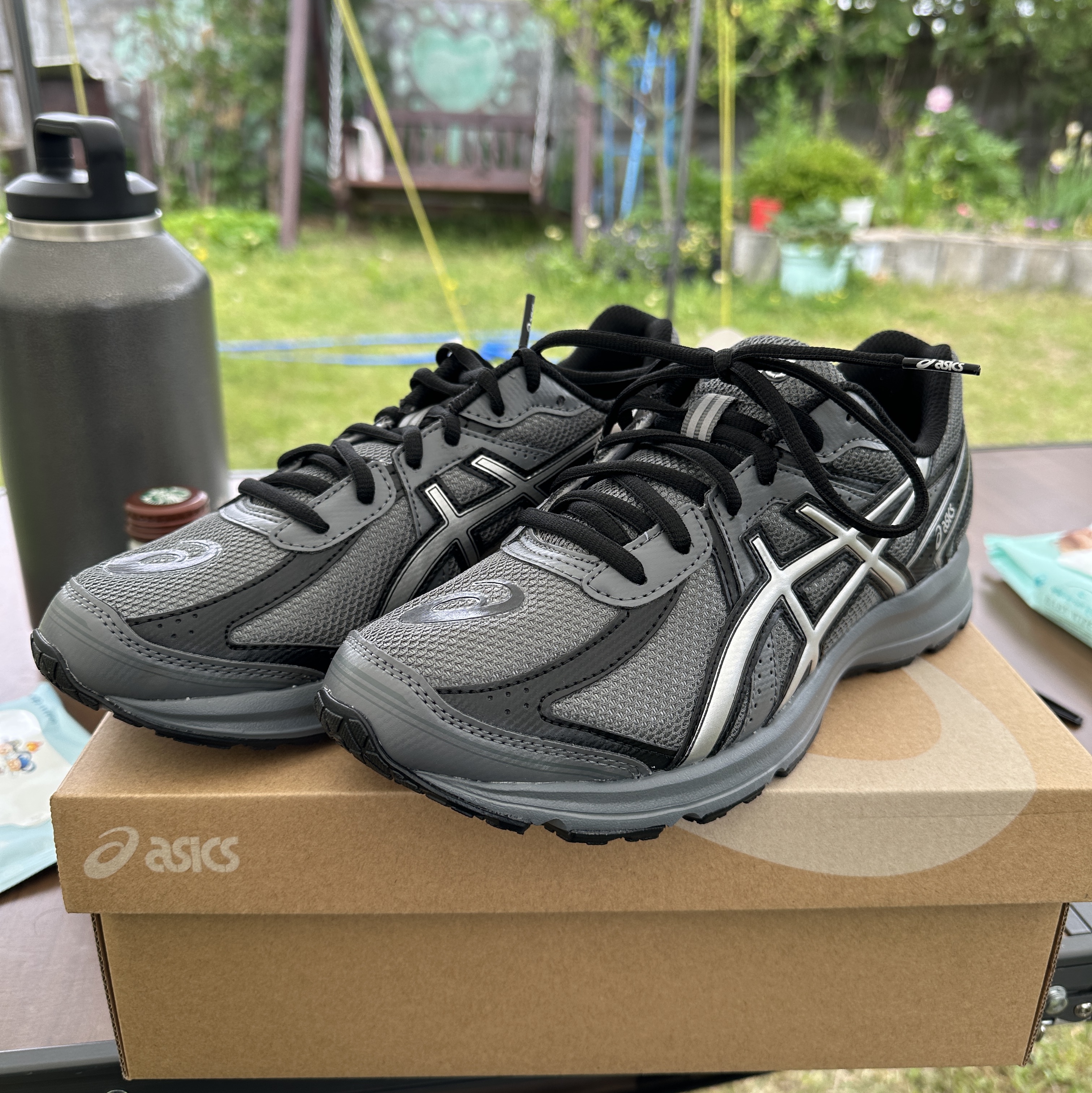 Asics Jog 100 S Steel Grey - 2E Wide 착용 스타일 - 1