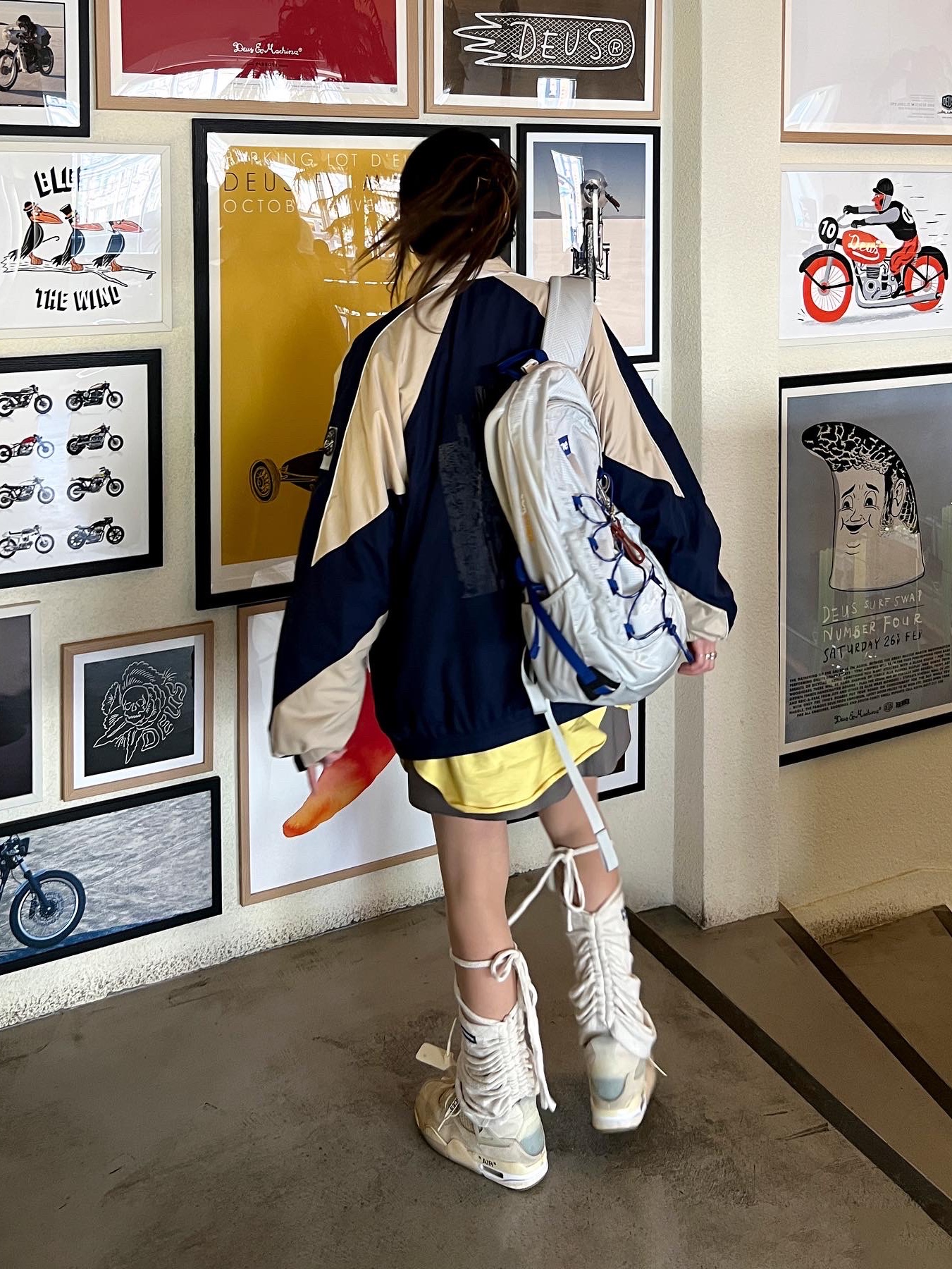 Supreme Backpack Silver - 22SS, (W) Jordan 4 x Off-White Retro SP Sail 착용 스타일 - 5