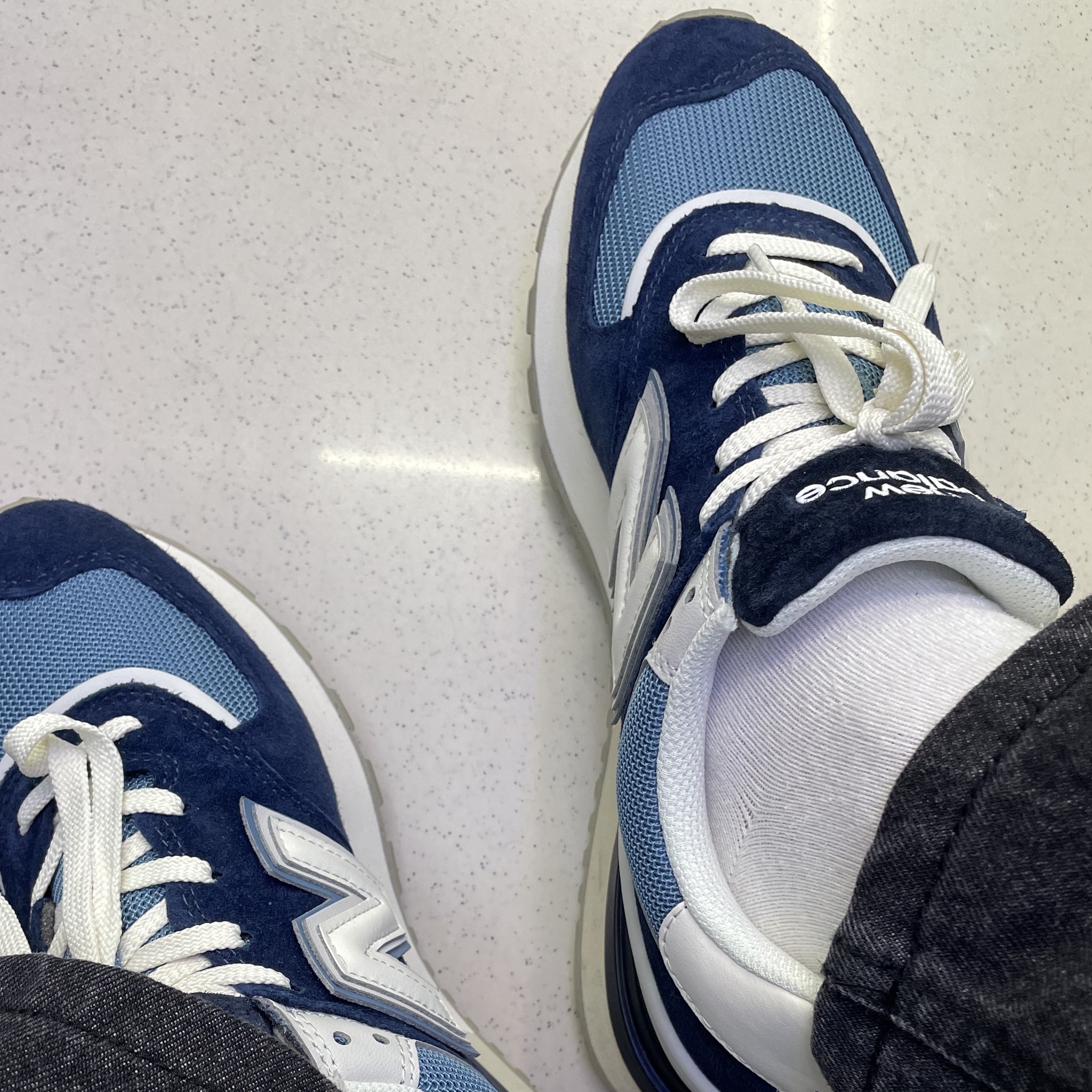 New Balance 574 Legacy Navy Sea Salt 착용 스타일