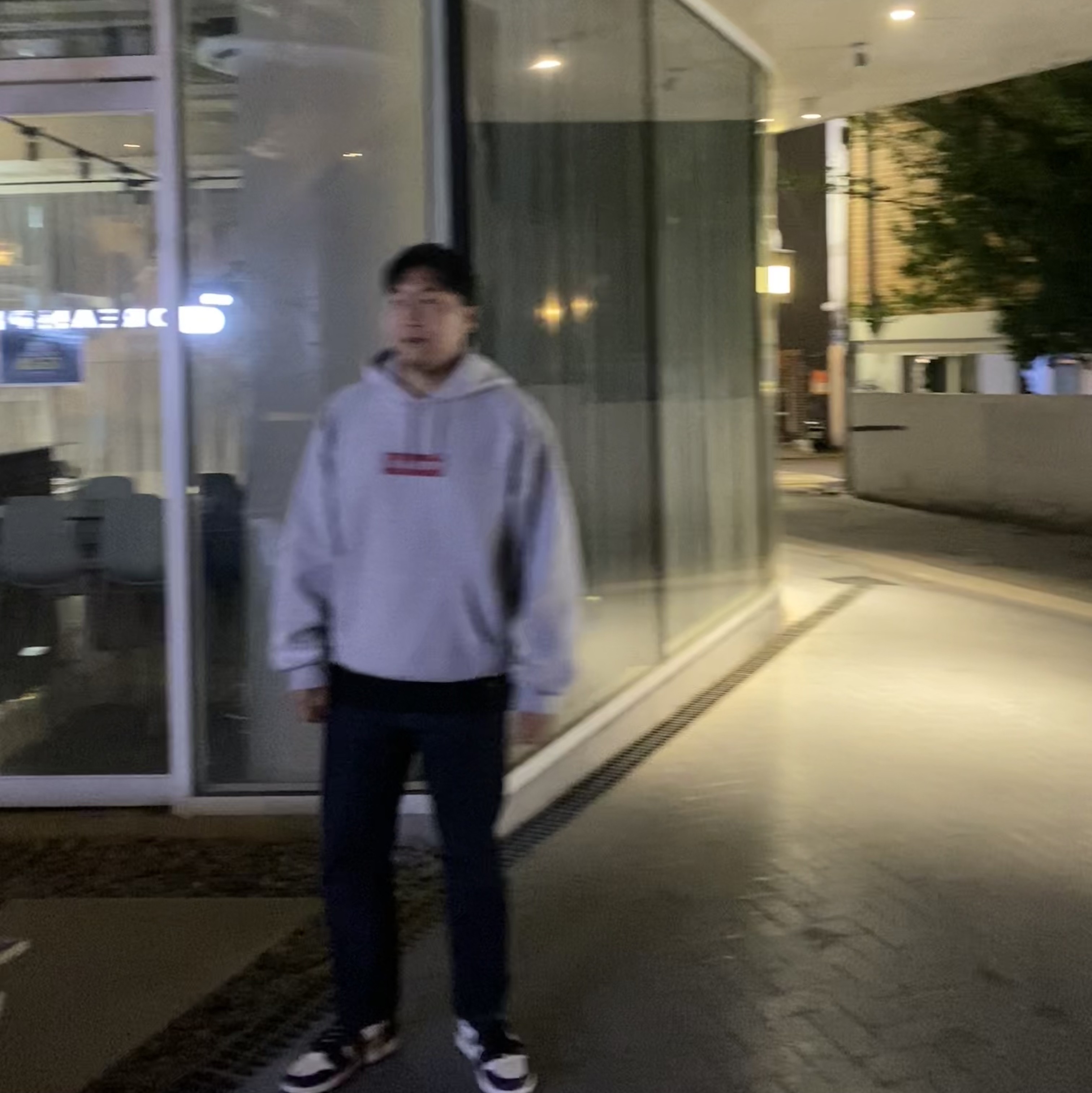 Jordan 1 Retro High OG Defiant SB LA to Chicago, Supreme Inside Out Box Logo Hooded Sweatshirt Heather Grey - 23SS 착용 스타일