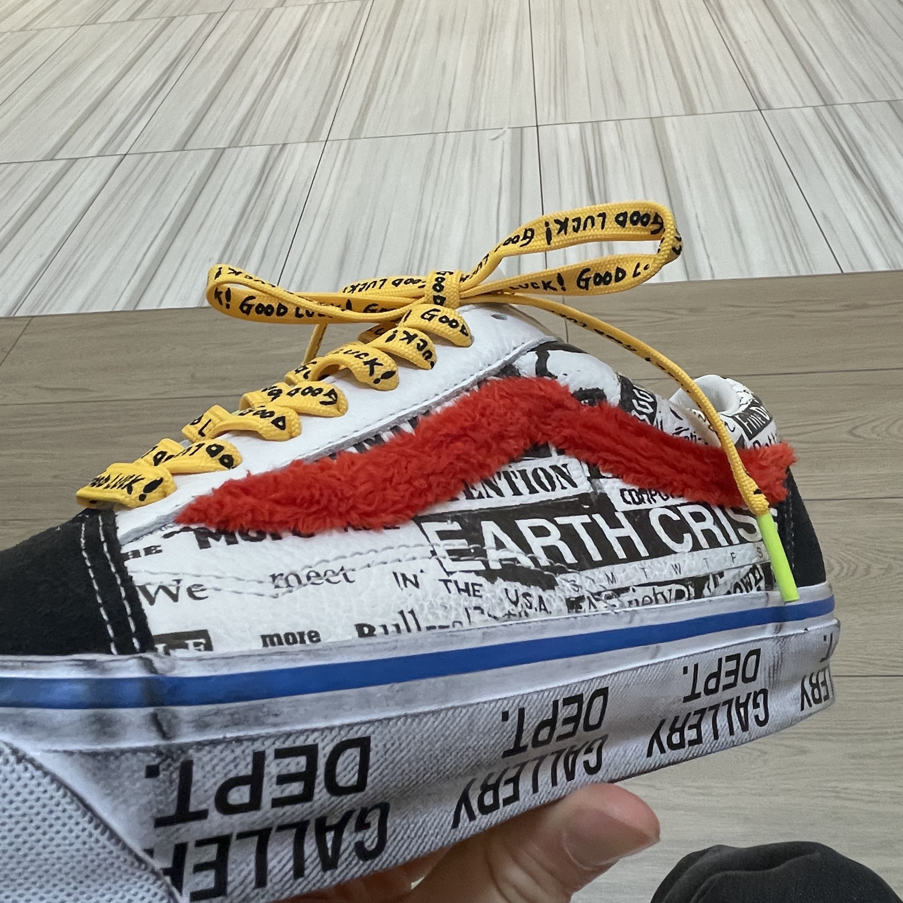 Vans Vault x Gallery Dept. OG Old Skool LX 착용 스타일 - 2