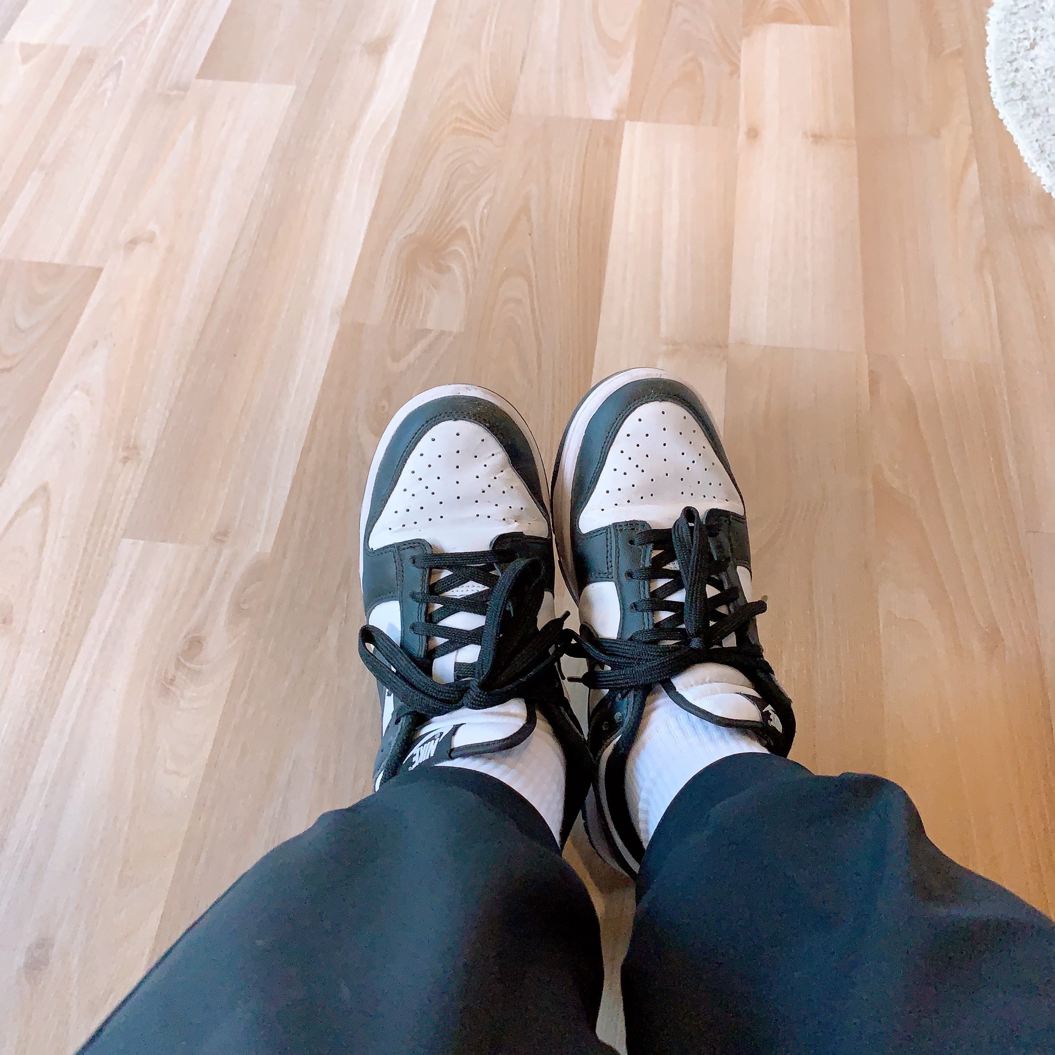(W) Nike Dunk Low Black 착용 스타일