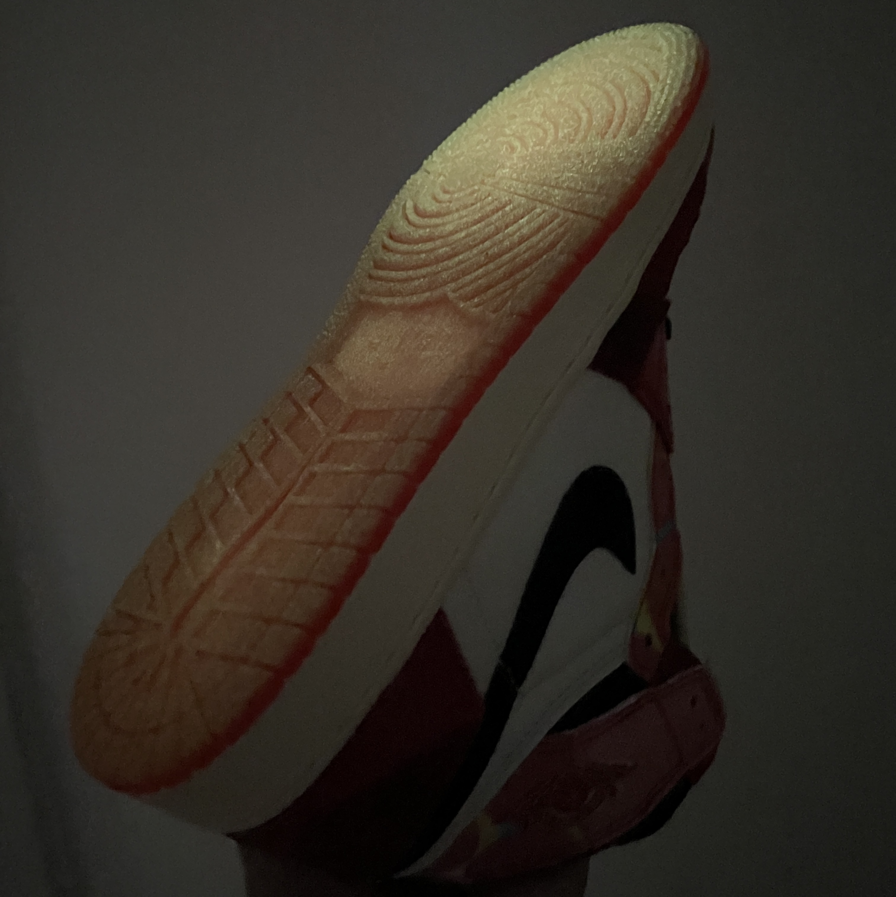 Jordan 1 Retro High Spider-Man Next Chapter 착용 스타일 - 4