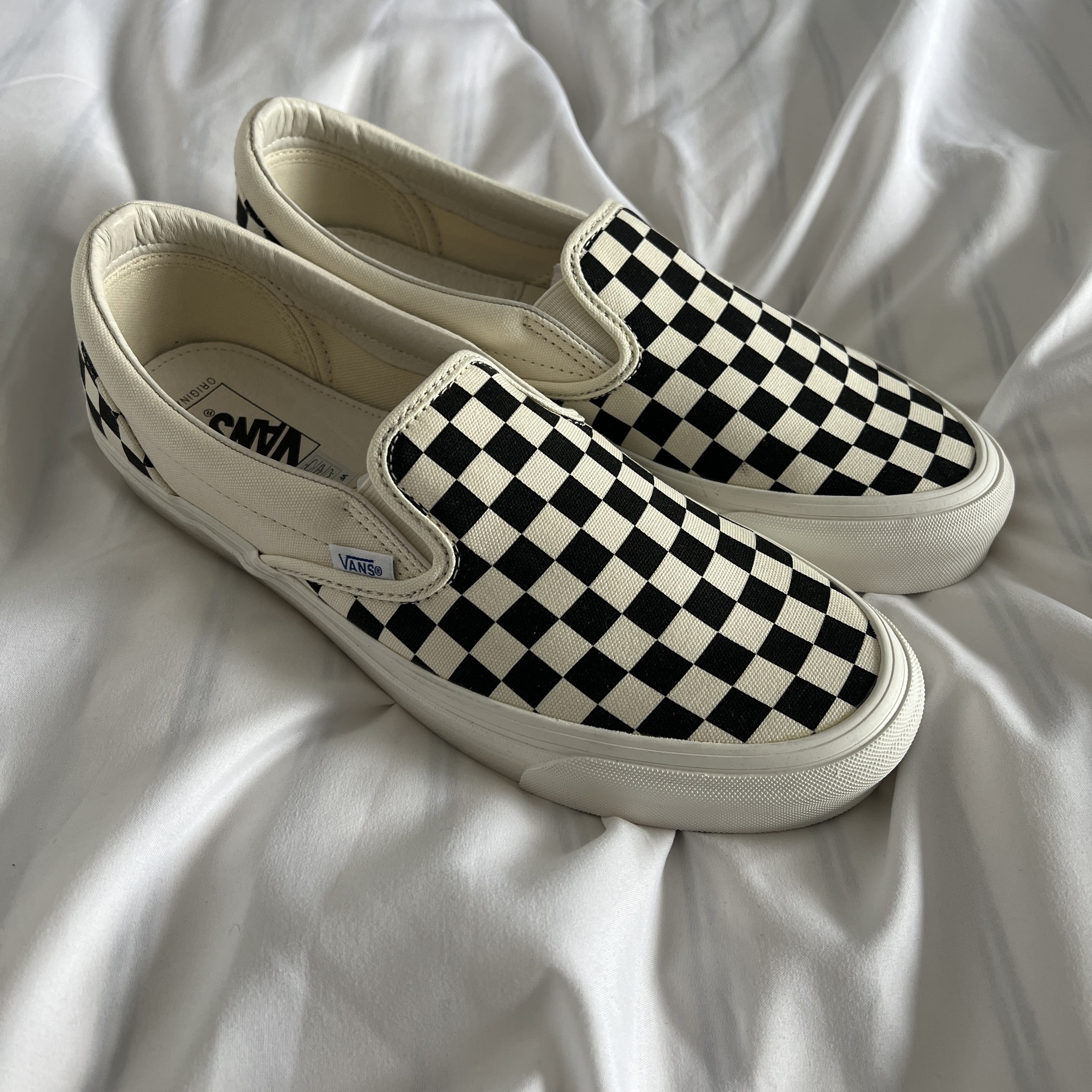 Vans Vault OG Classic Slip-On LX Checkerboard 착용 스타일 - 3