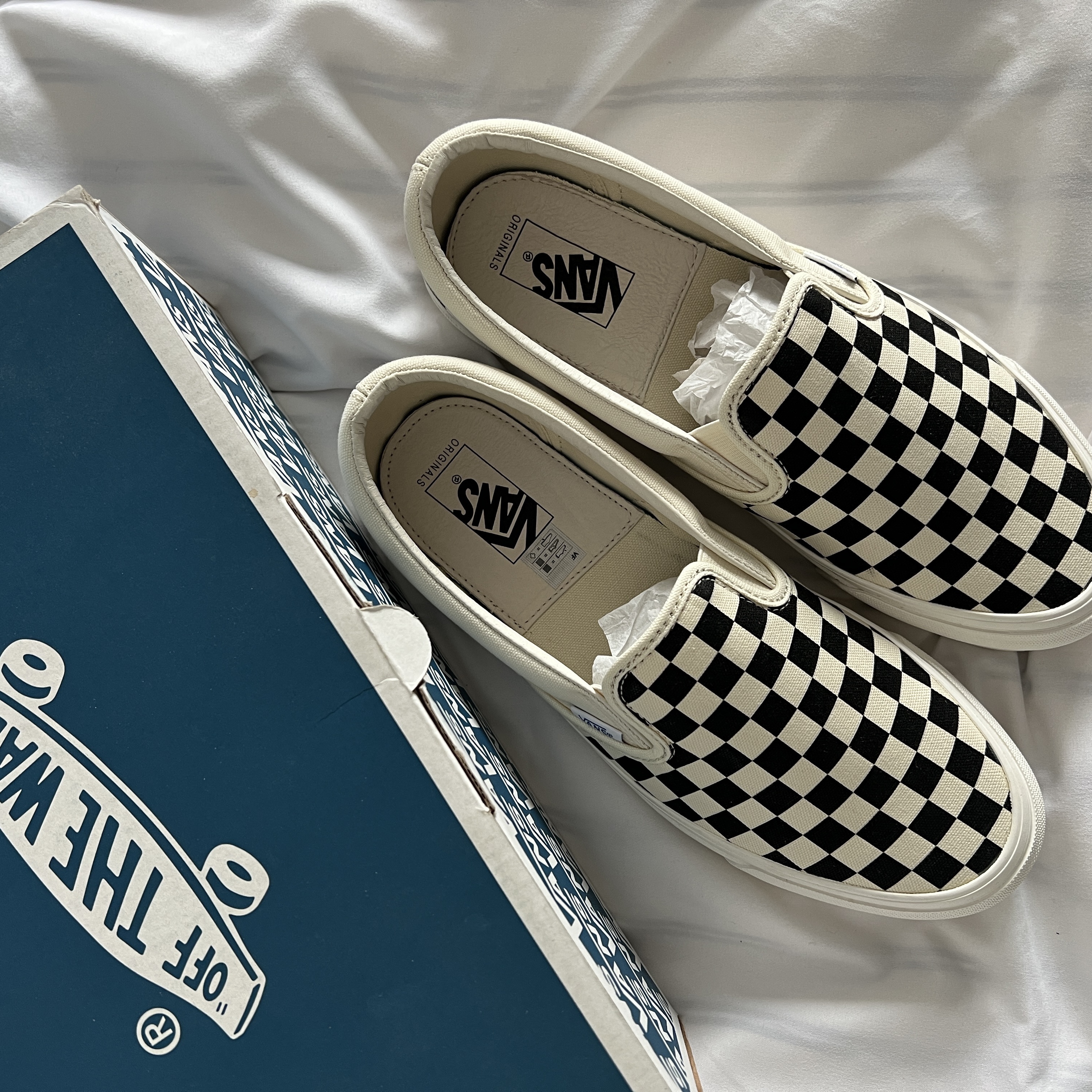 Vans Vault OG Classic Slip-On LX Checkerboard 착용 스타일 - 1