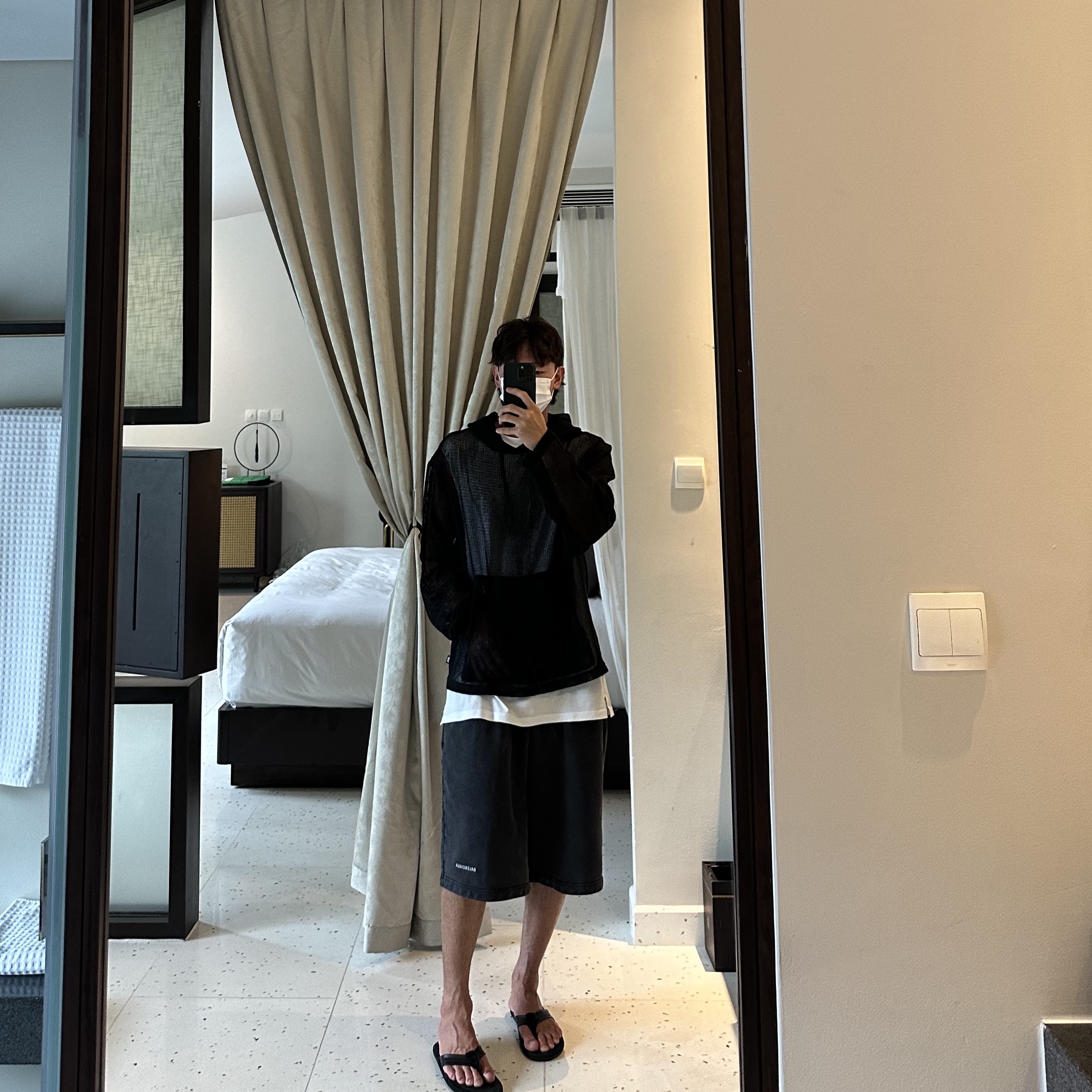 Stussy Cotton Mesh Hoodie Black 착용 스타일