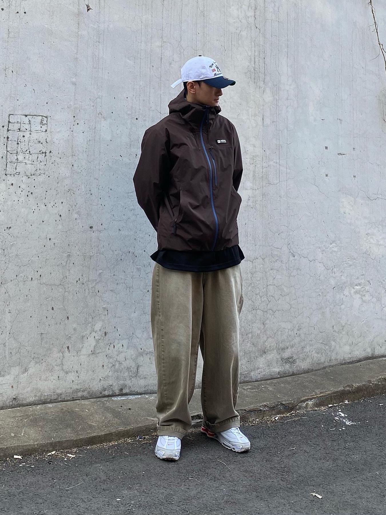 Nike x Supreme Shox Ride 2 SP White 착용 스타일 - 2