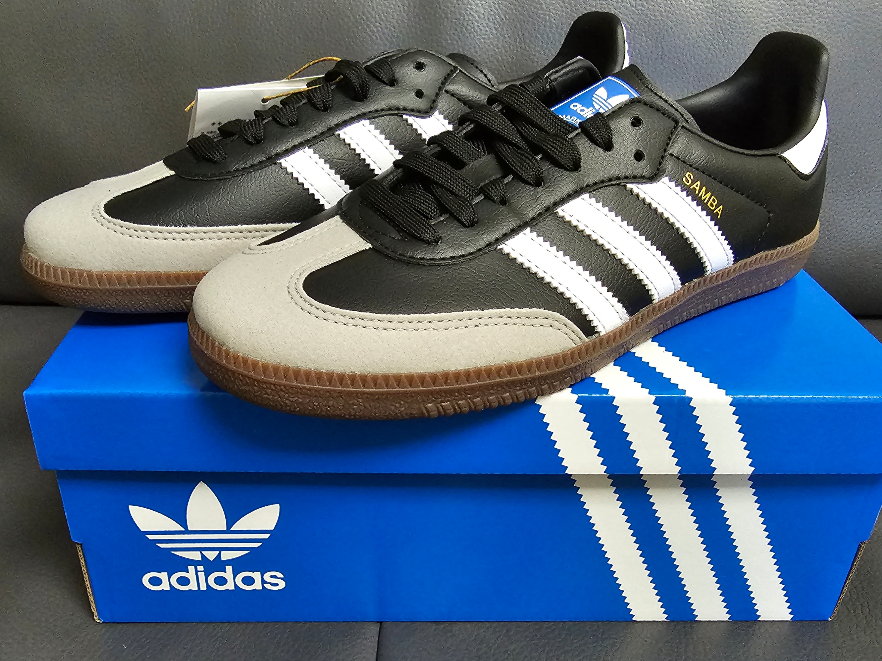 Adidas Samba Vegan Black White 착용 스타일 - 1