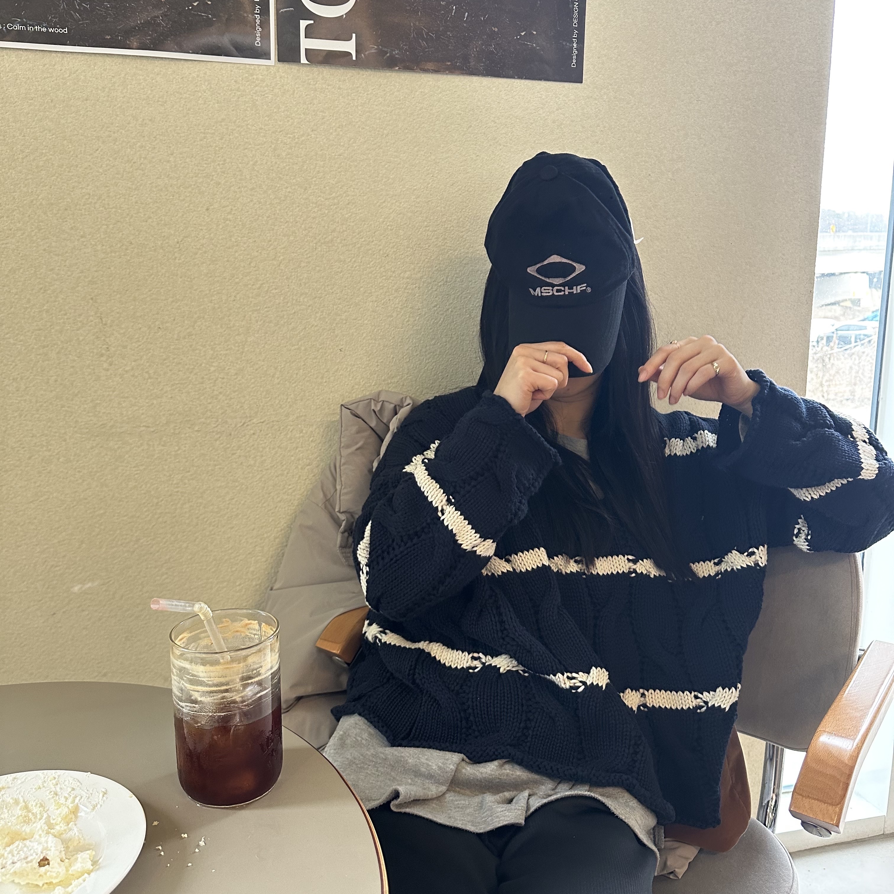 (W) Mischief Rhombus Basic Ball Cap Black 착용 스타일 - 1
